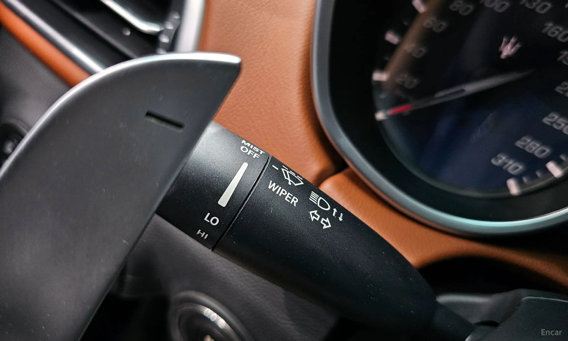 Maserati Ghibli превью 18