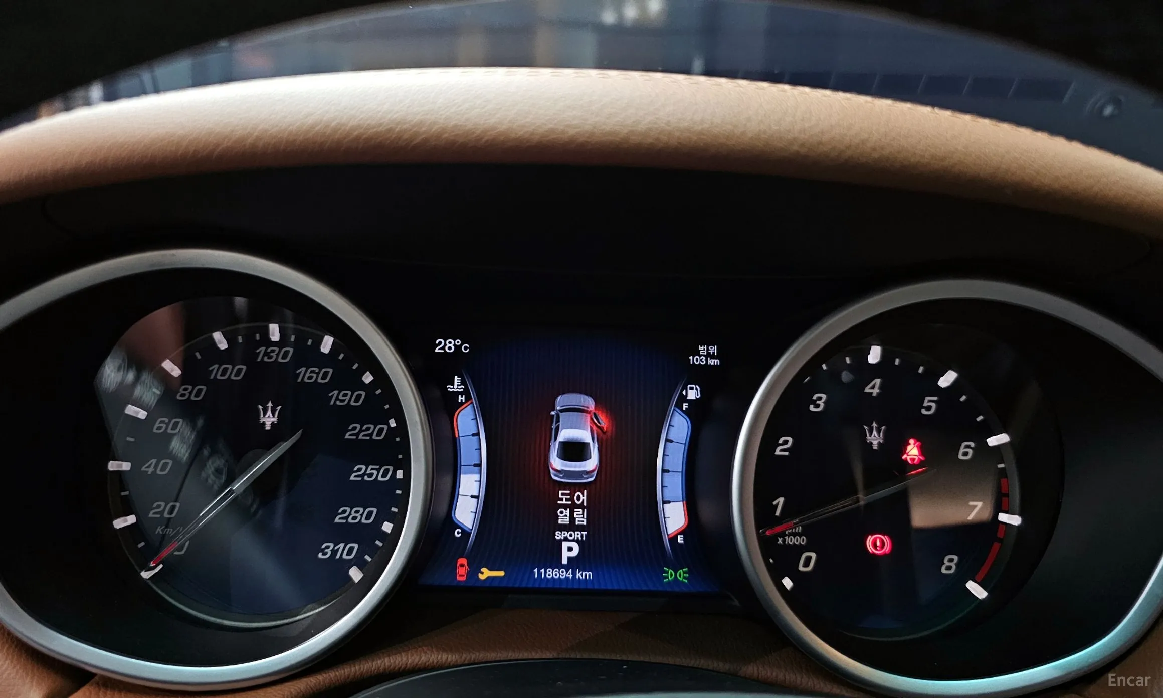 Maserati Ghibli превью 8
