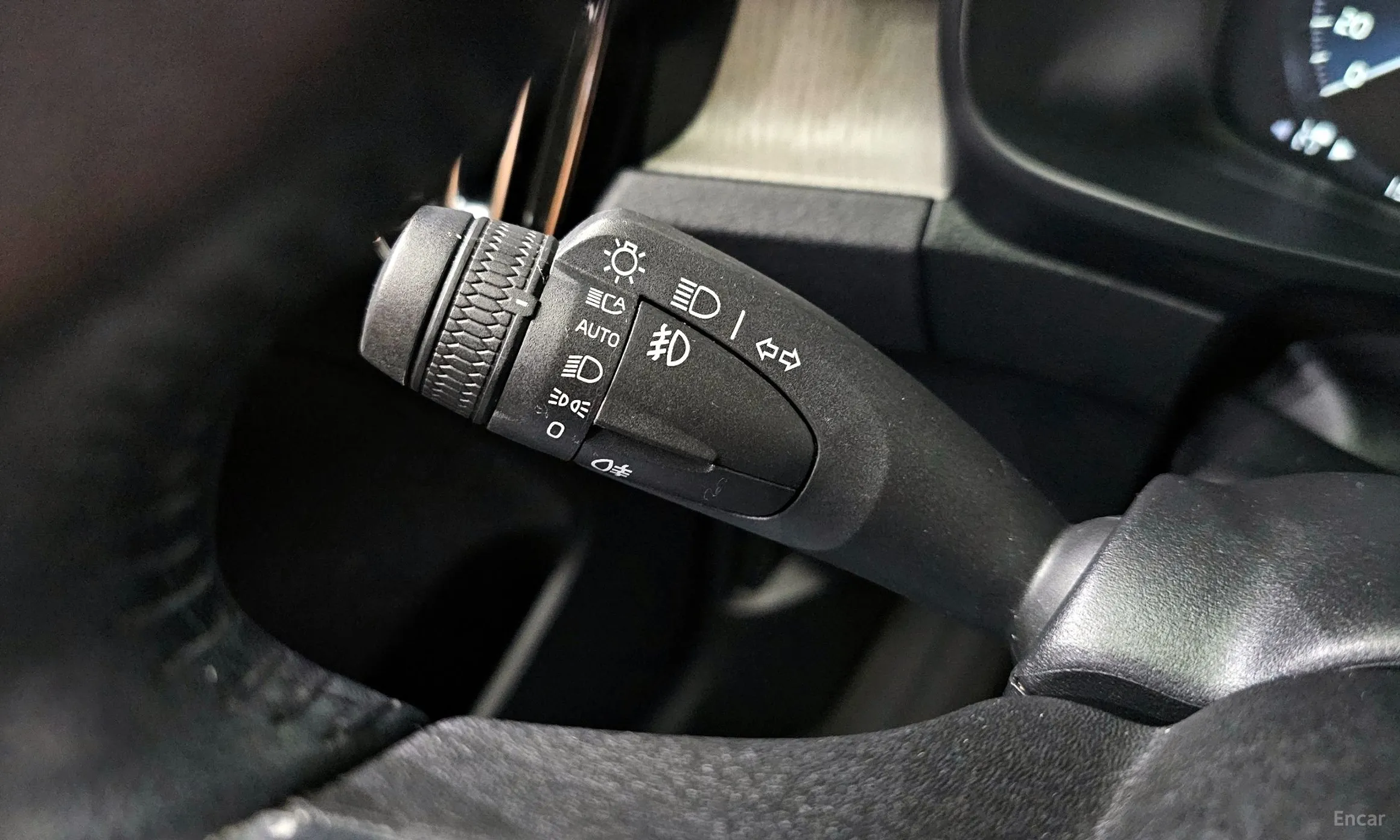 Volvo XC40 превью 17