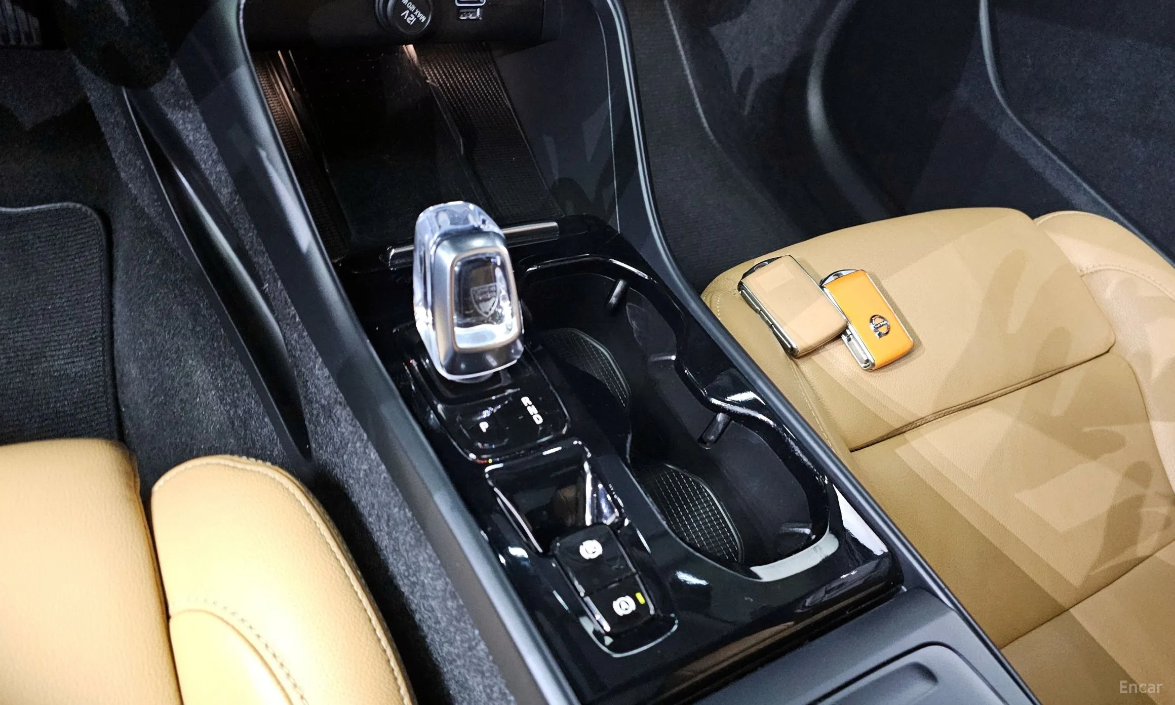 Volvo XC40 превью 9
