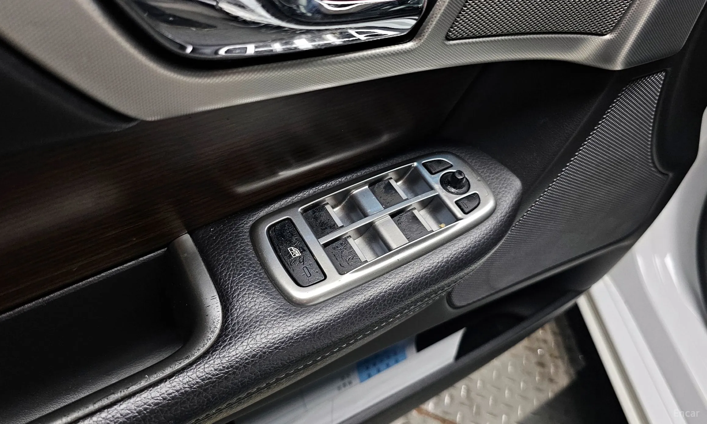 Jaguar New XF превью 18