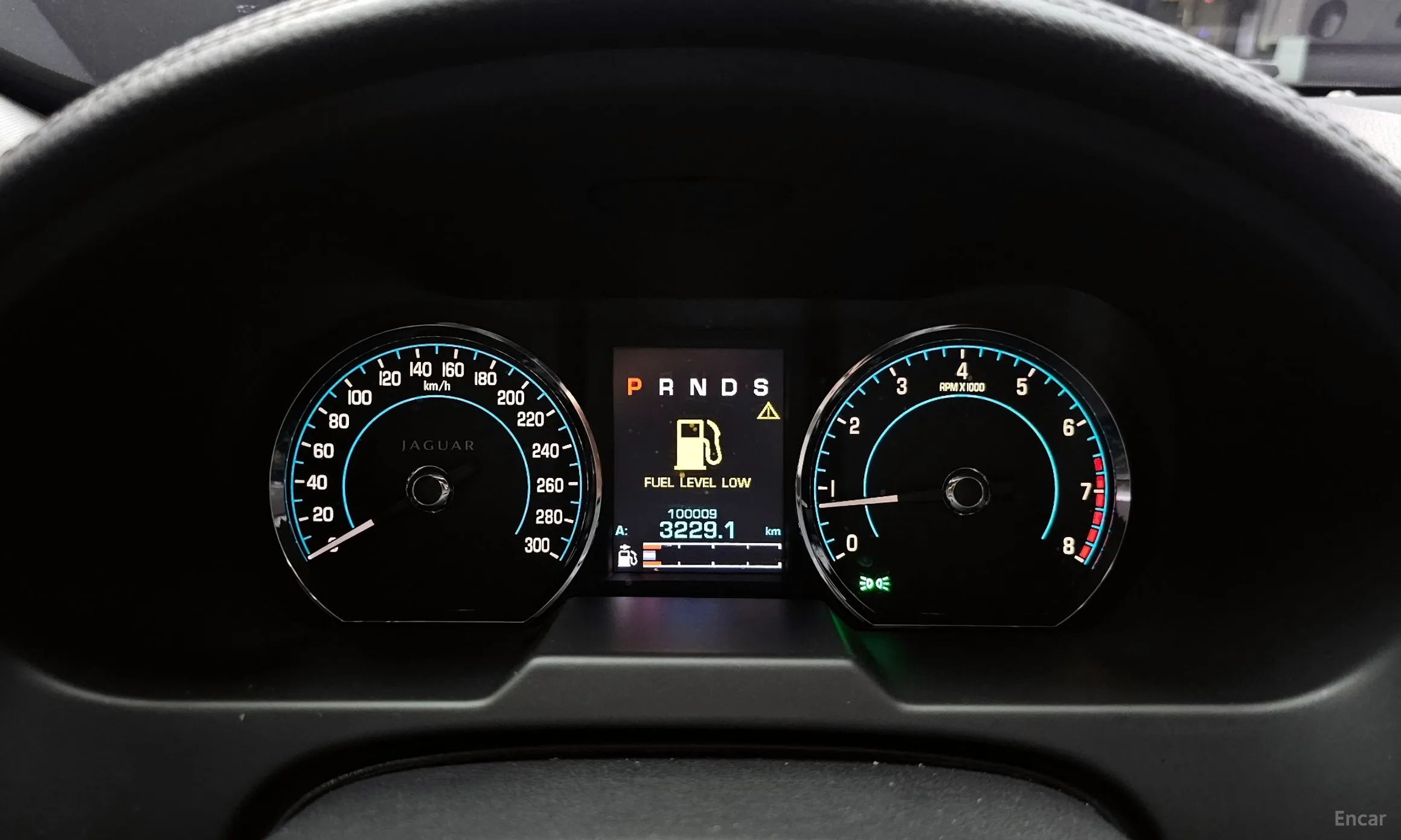 Jaguar New XF превью 8