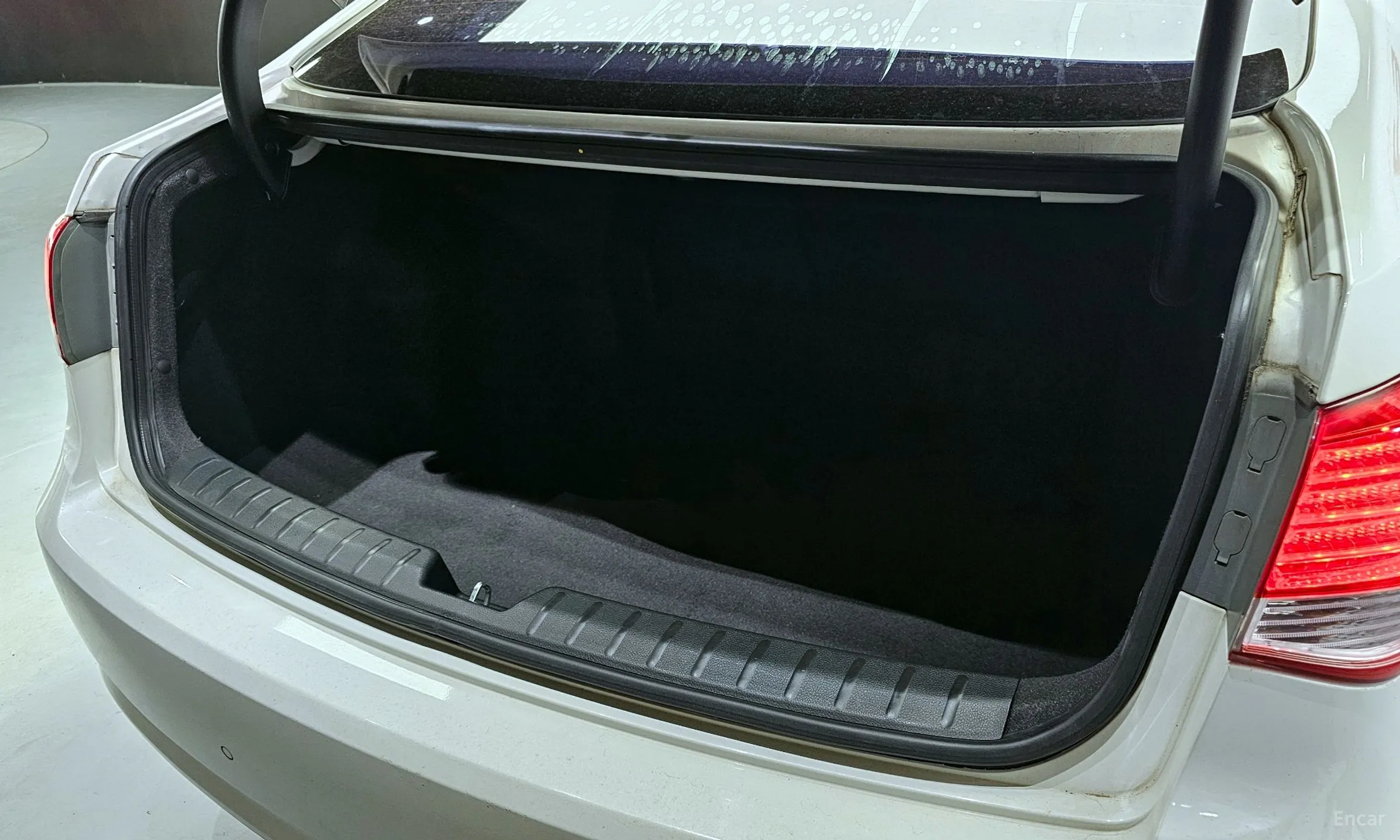 Hyundai i40 Saloon превью 20
