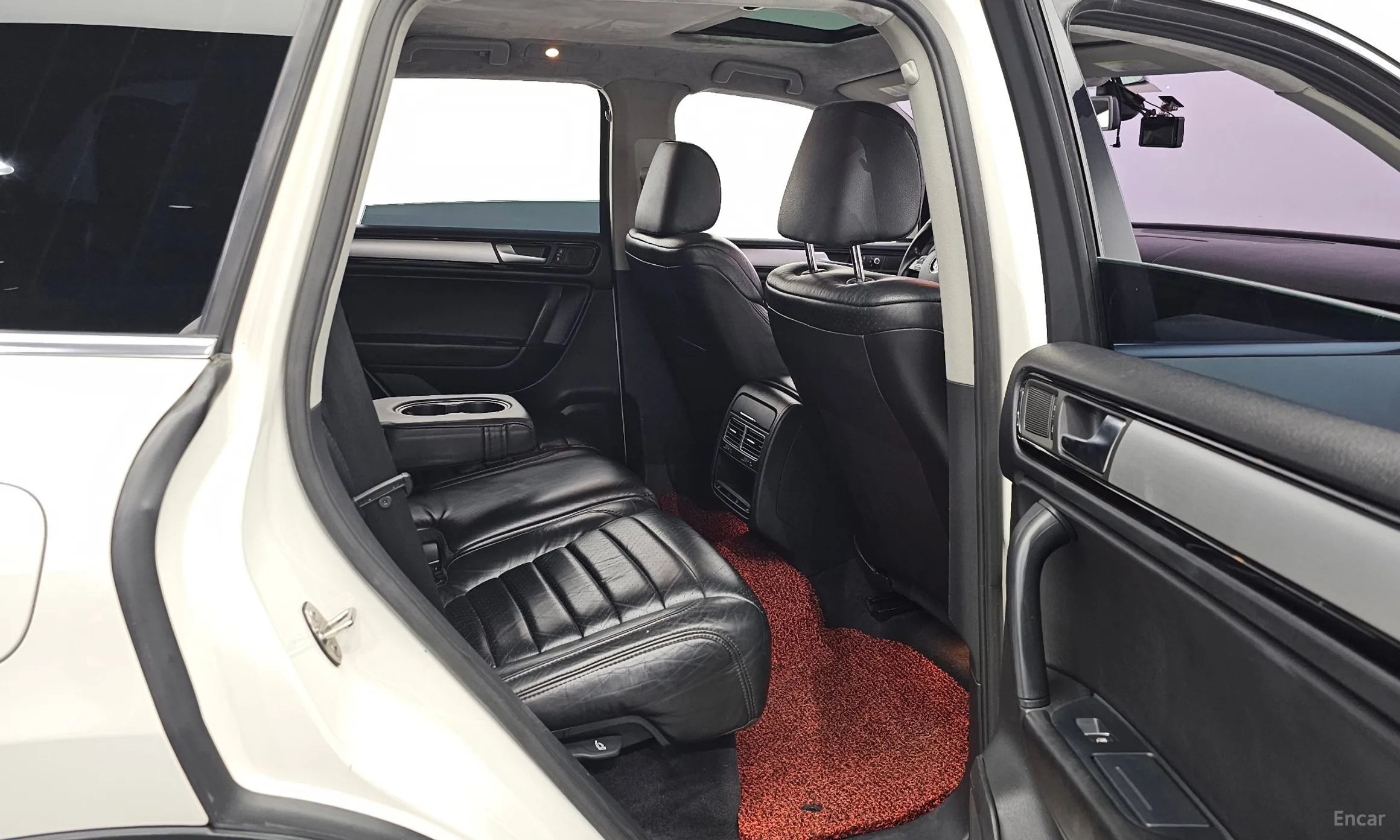 Volkswagen New Touareg превью 12