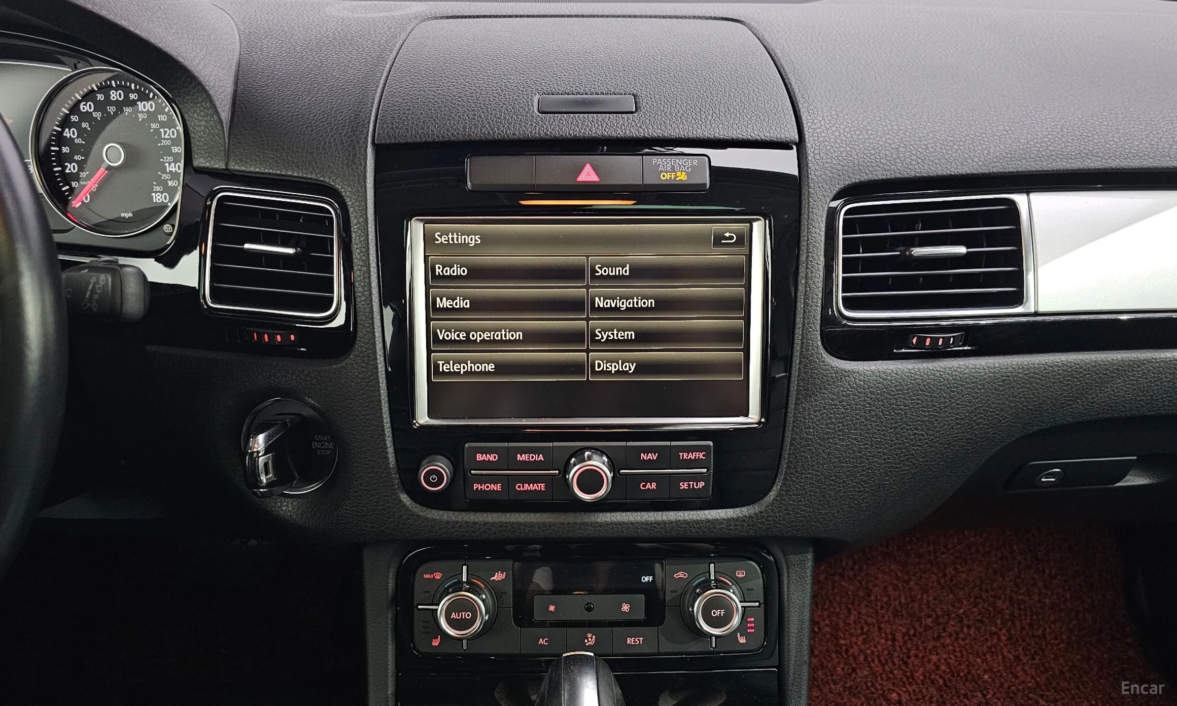 Volkswagen New Touareg превью 14