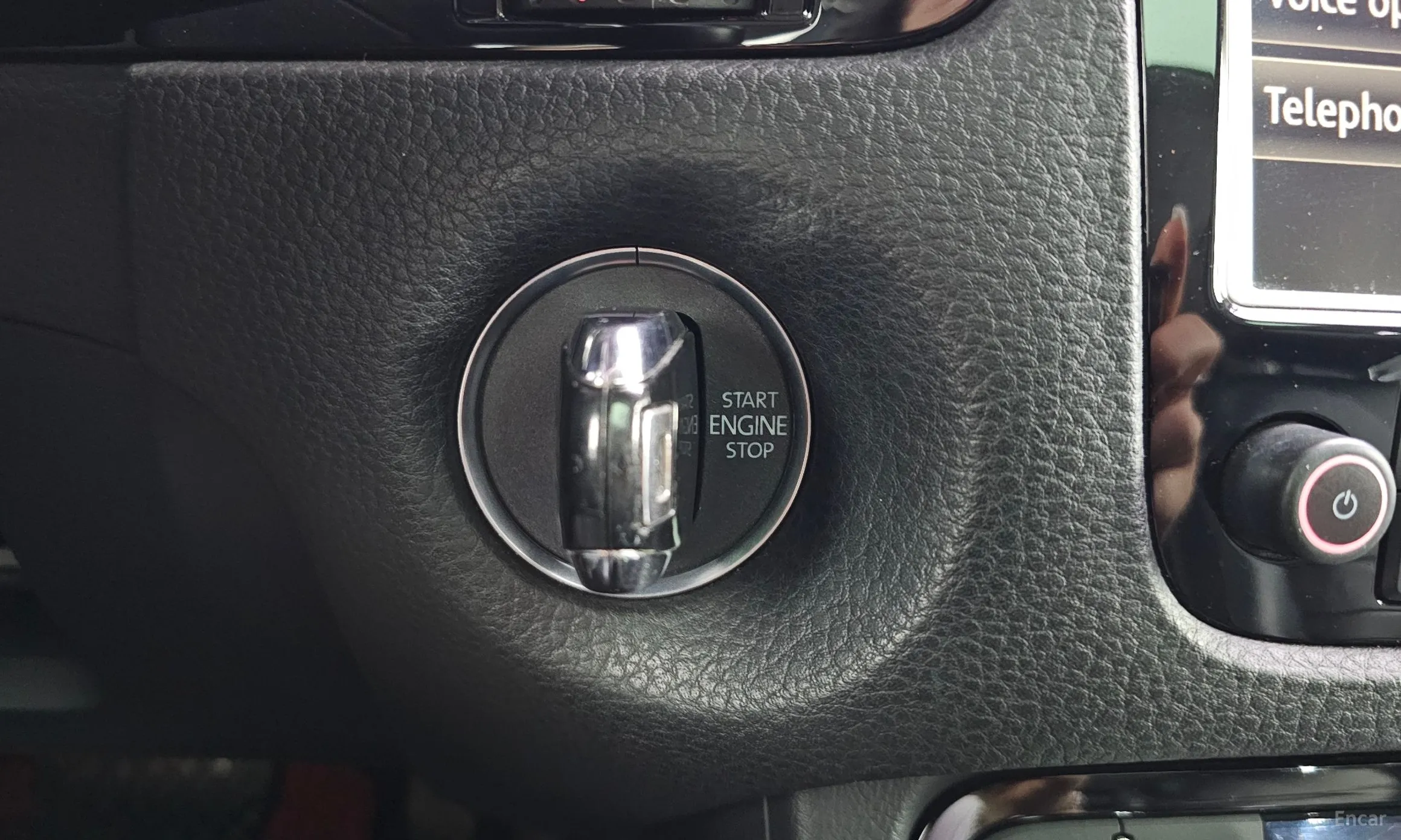 Volkswagen New Touareg превью 17