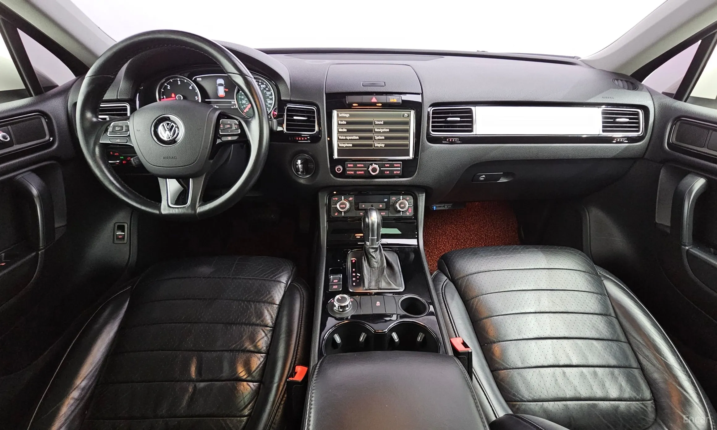 Volkswagen New Touareg превью 7