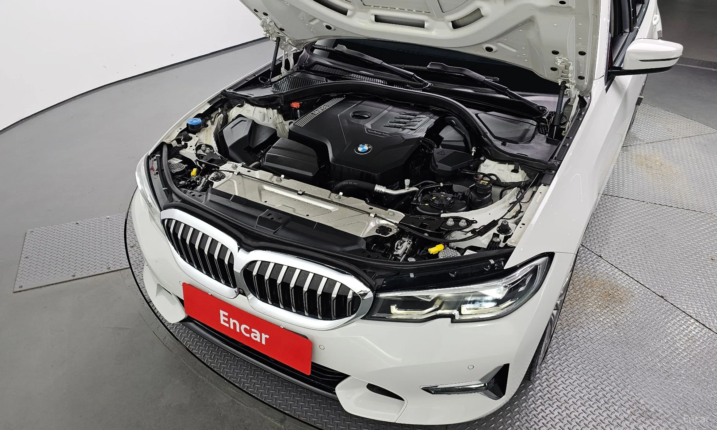 BMW 3 Series (G20) превью 6
