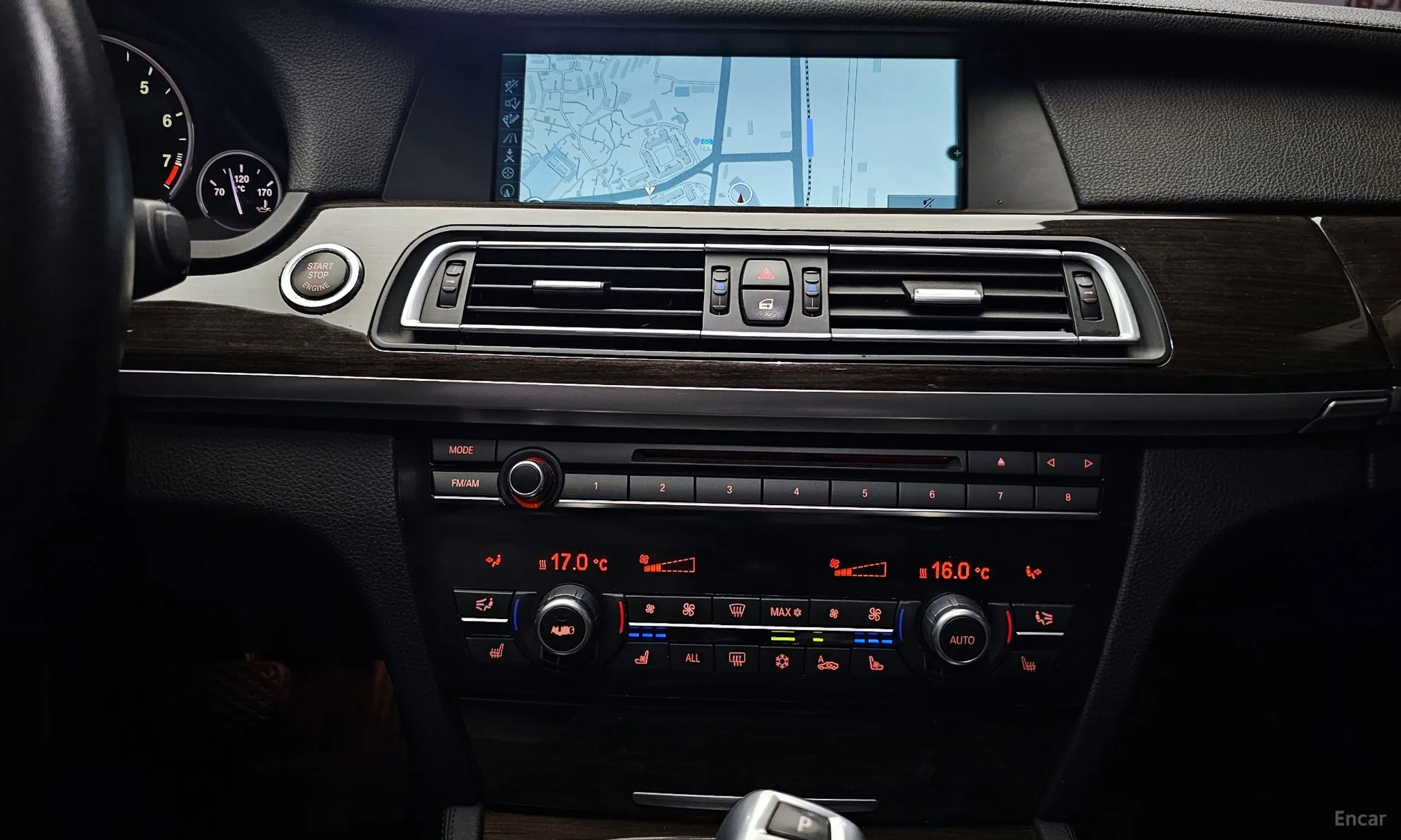 BMW 7 Series (F01) превью 17