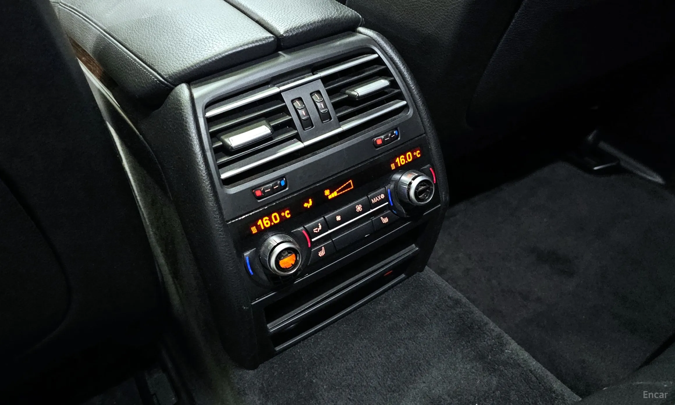 BMW 7 Series (F01) превью 18