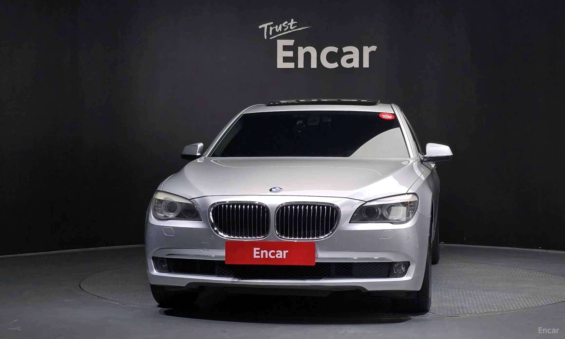 BMW 7 Series (F01) превью 3