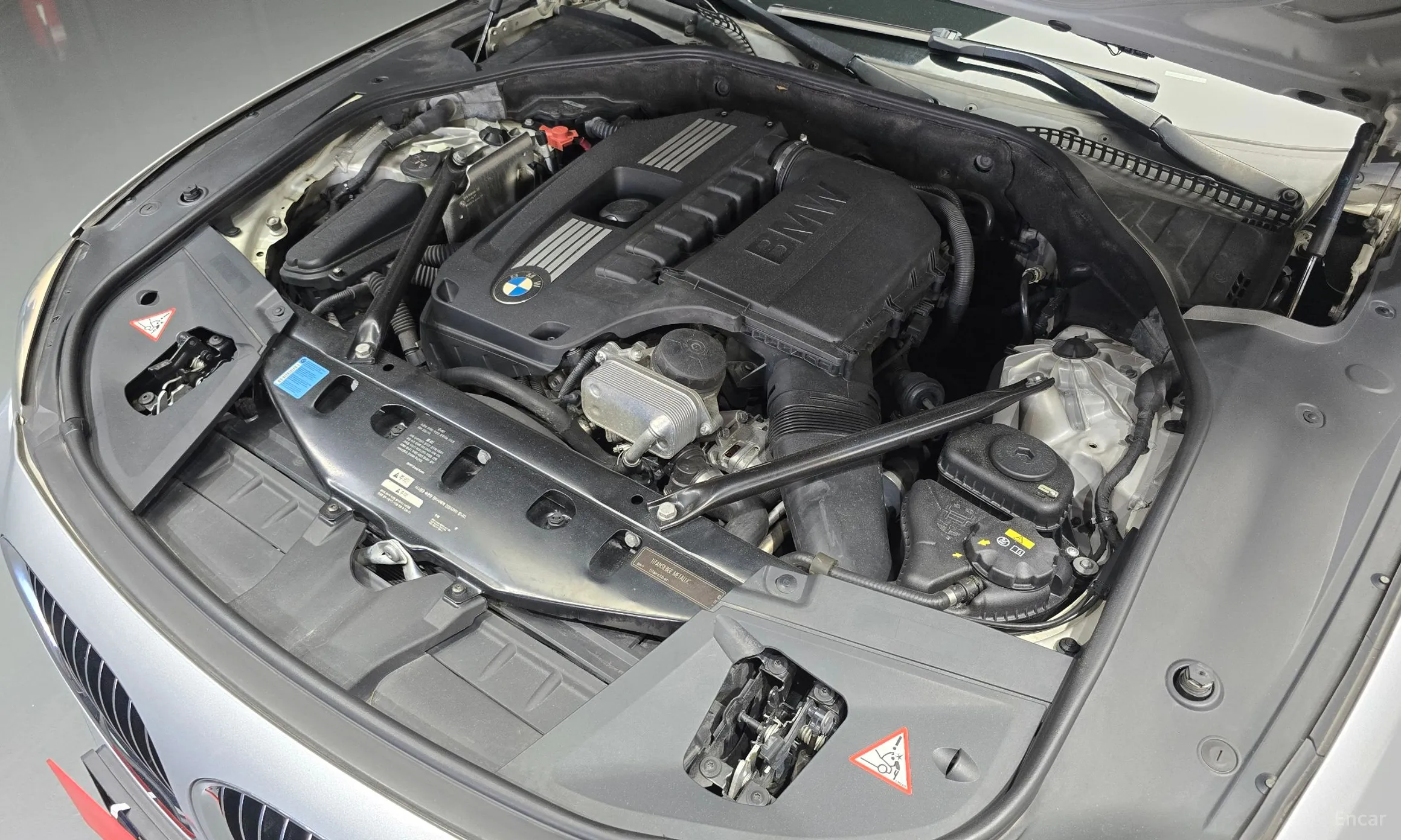 BMW 7 Series (F01) превью 6