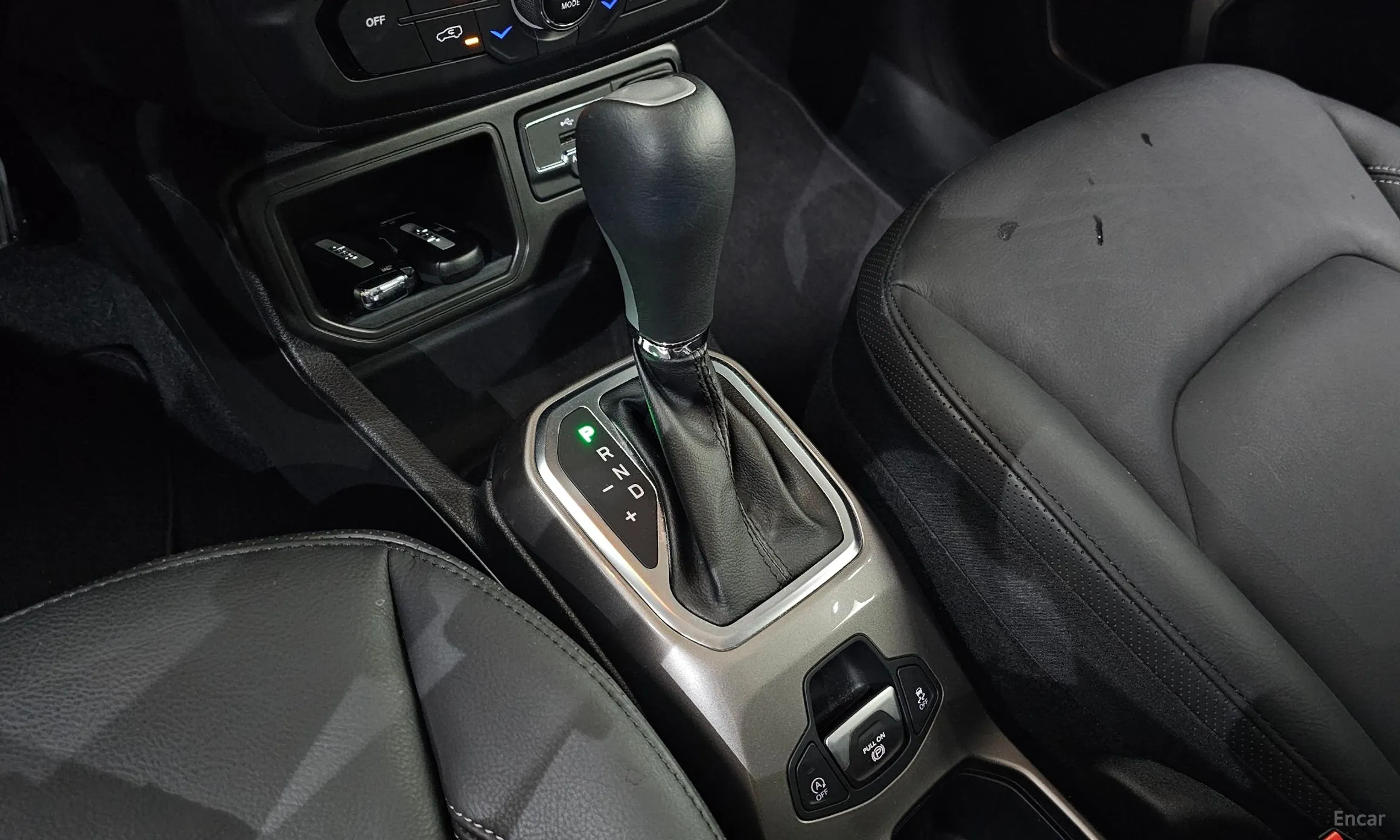 Jeep Renegade превью 9