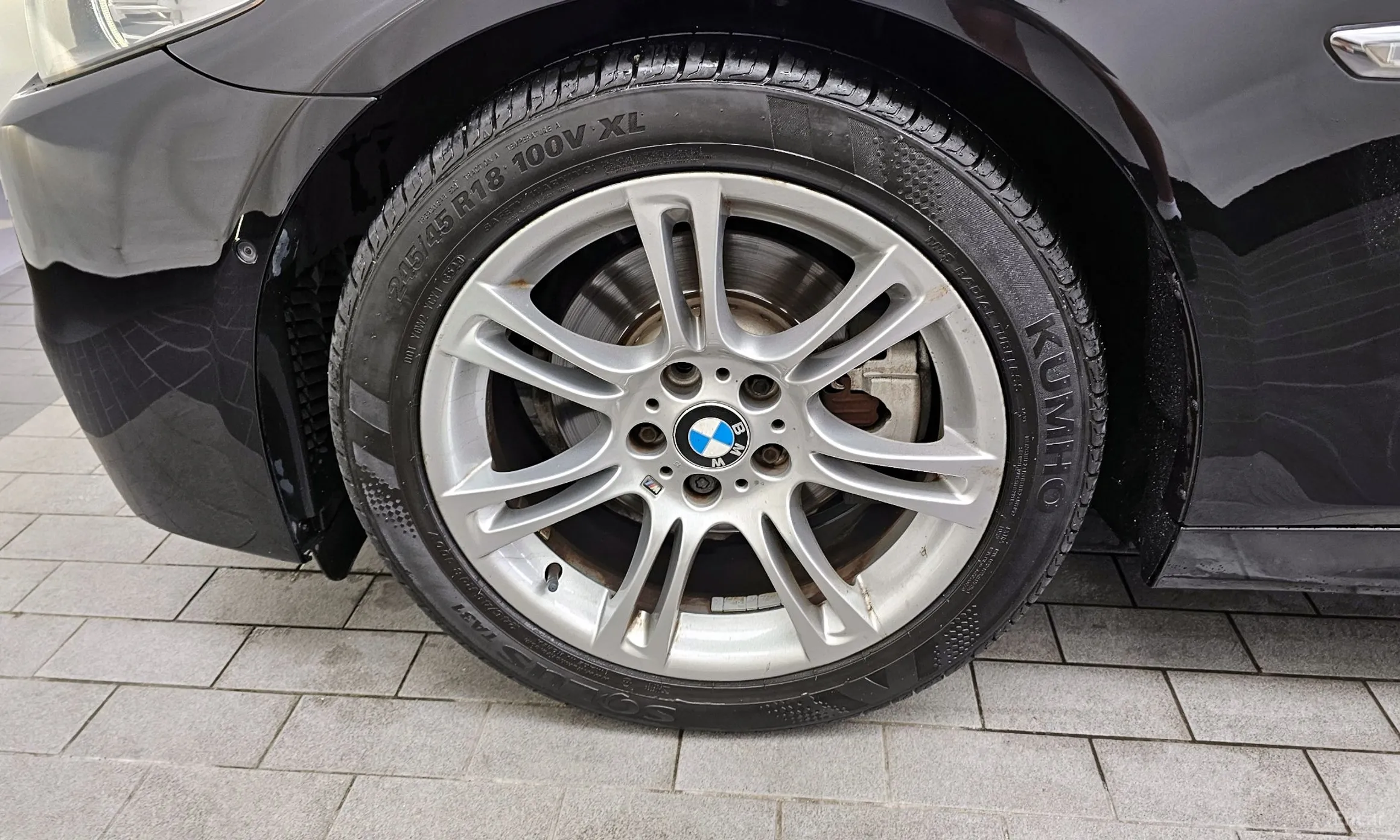BMW 5 Series (F10) превью 5
