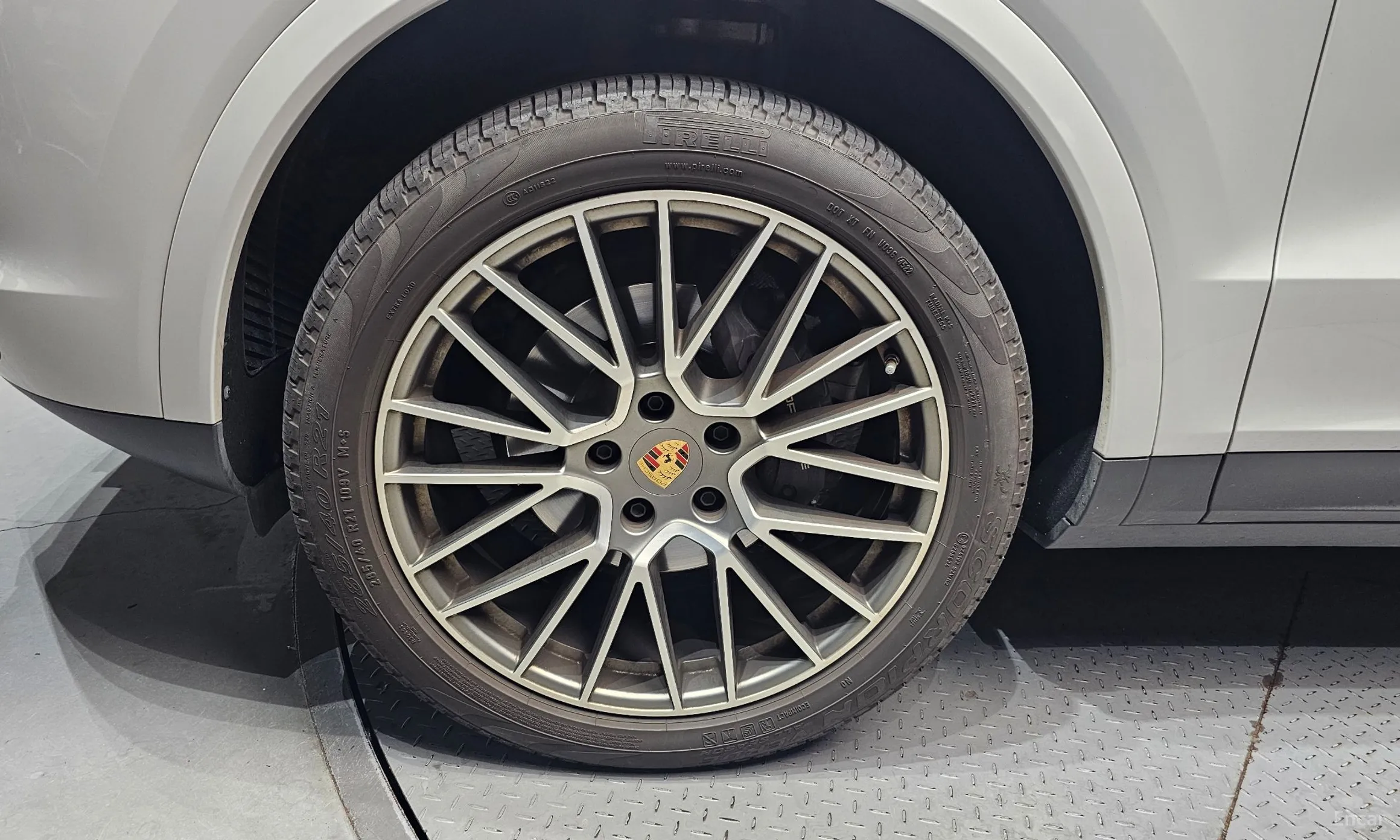 Porsche Cayenne (PO536) превью 5