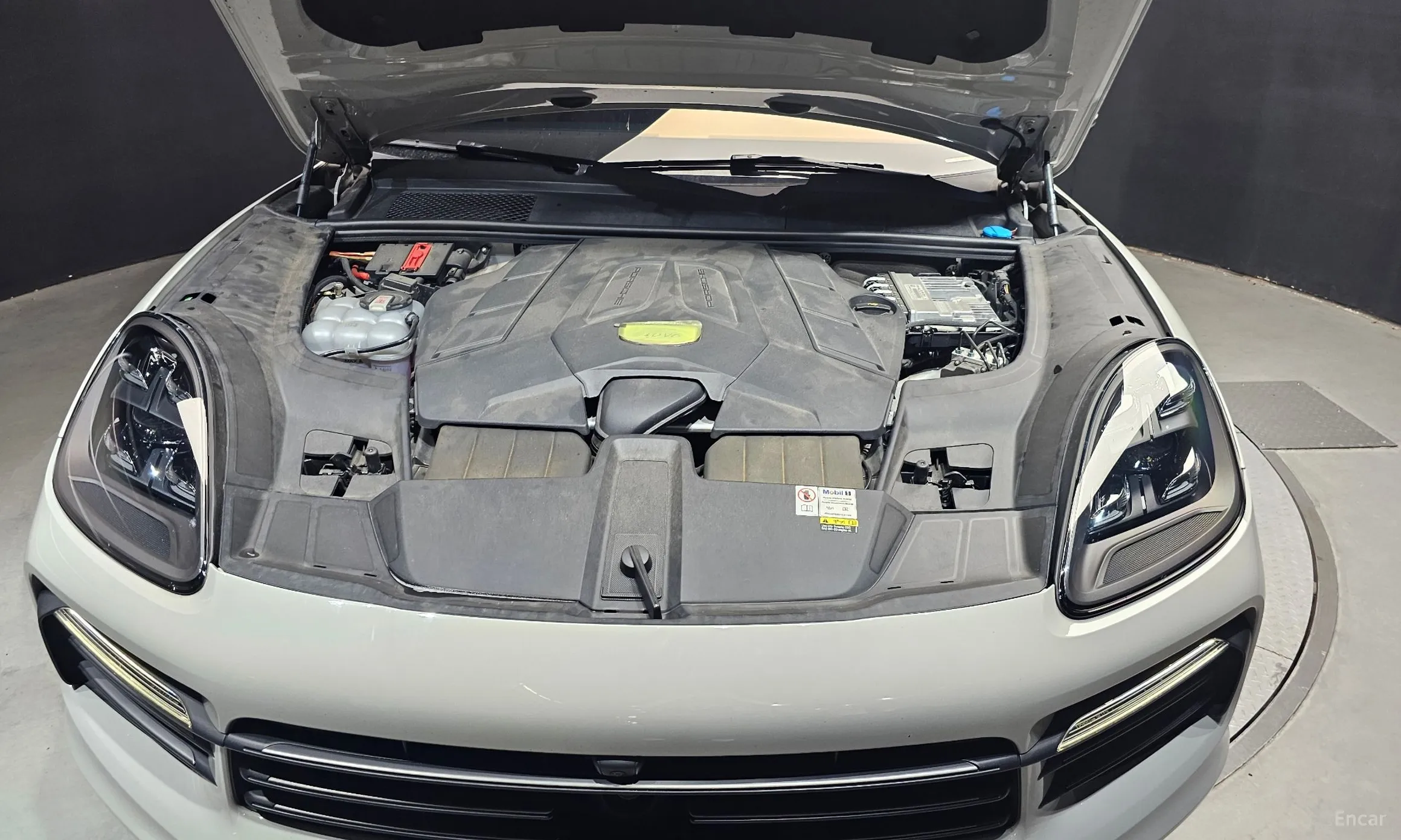 Porsche Cayenne (PO536) превью 6