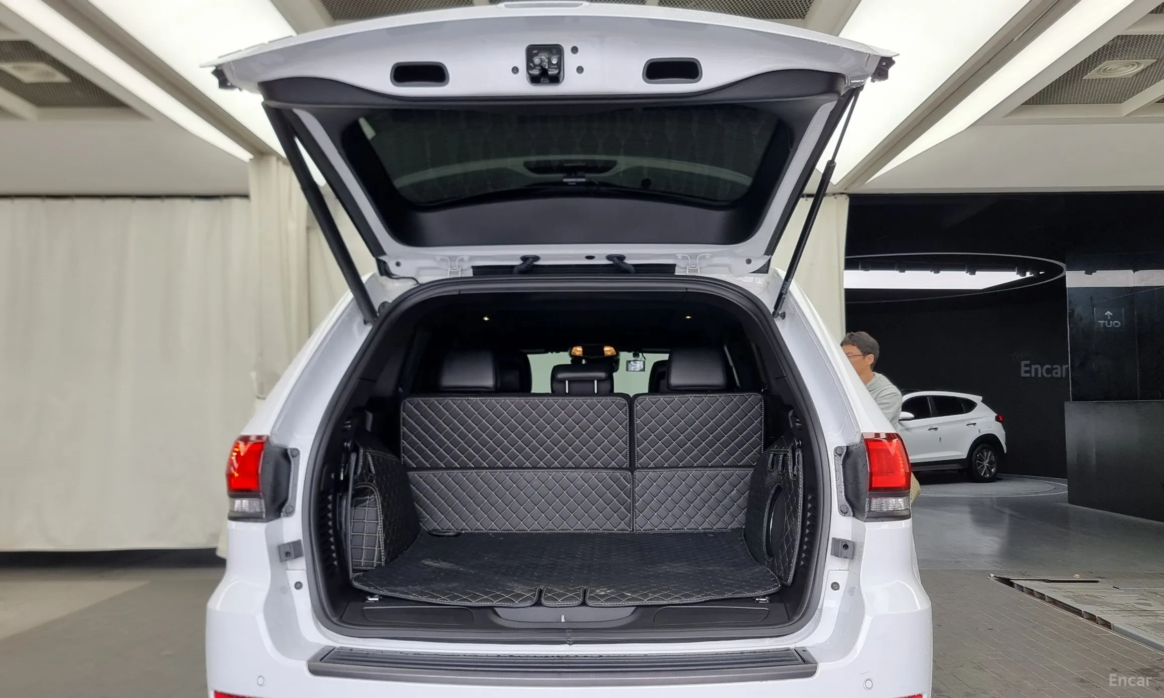 Jeep Grand Cherokee превью 20