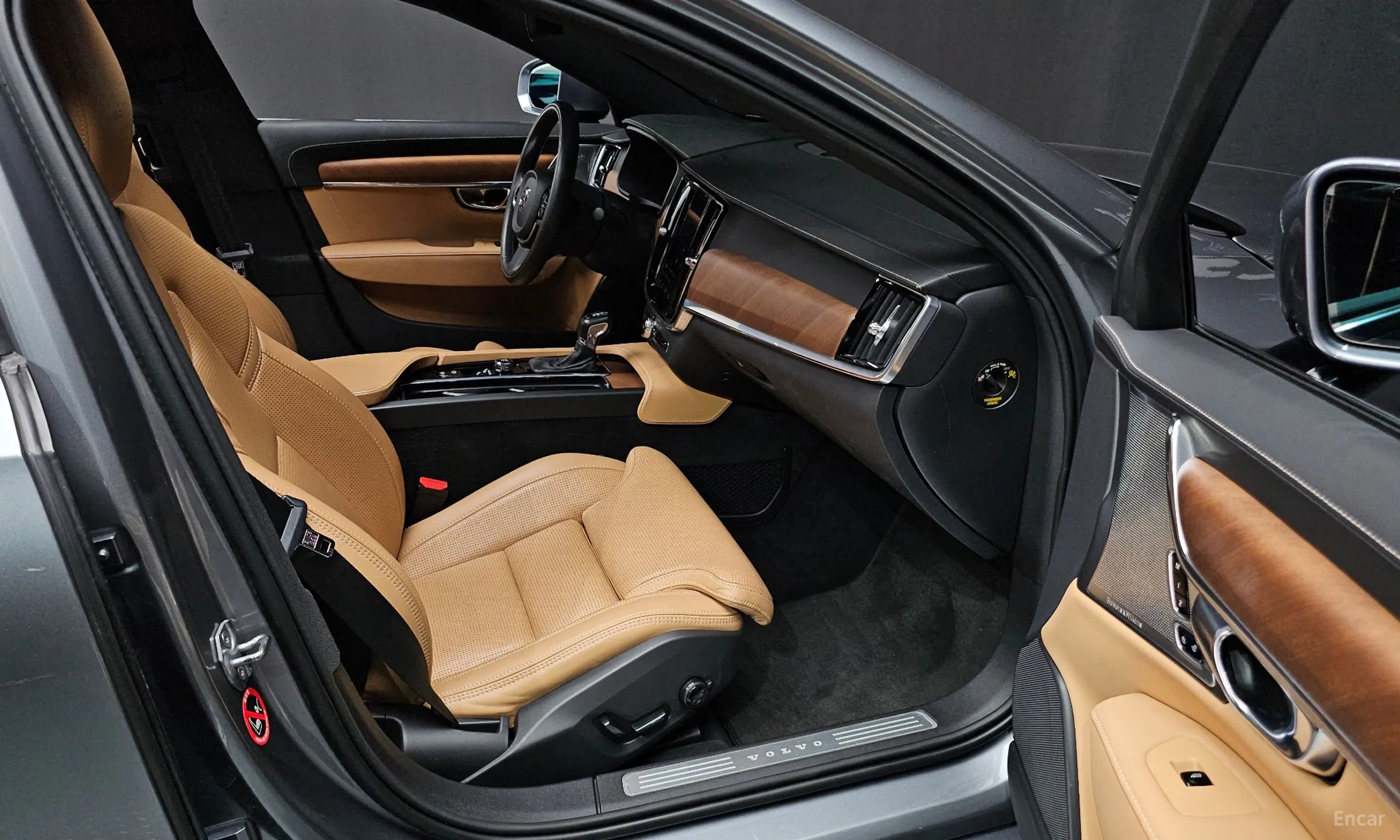 Volvo S90 превью 10