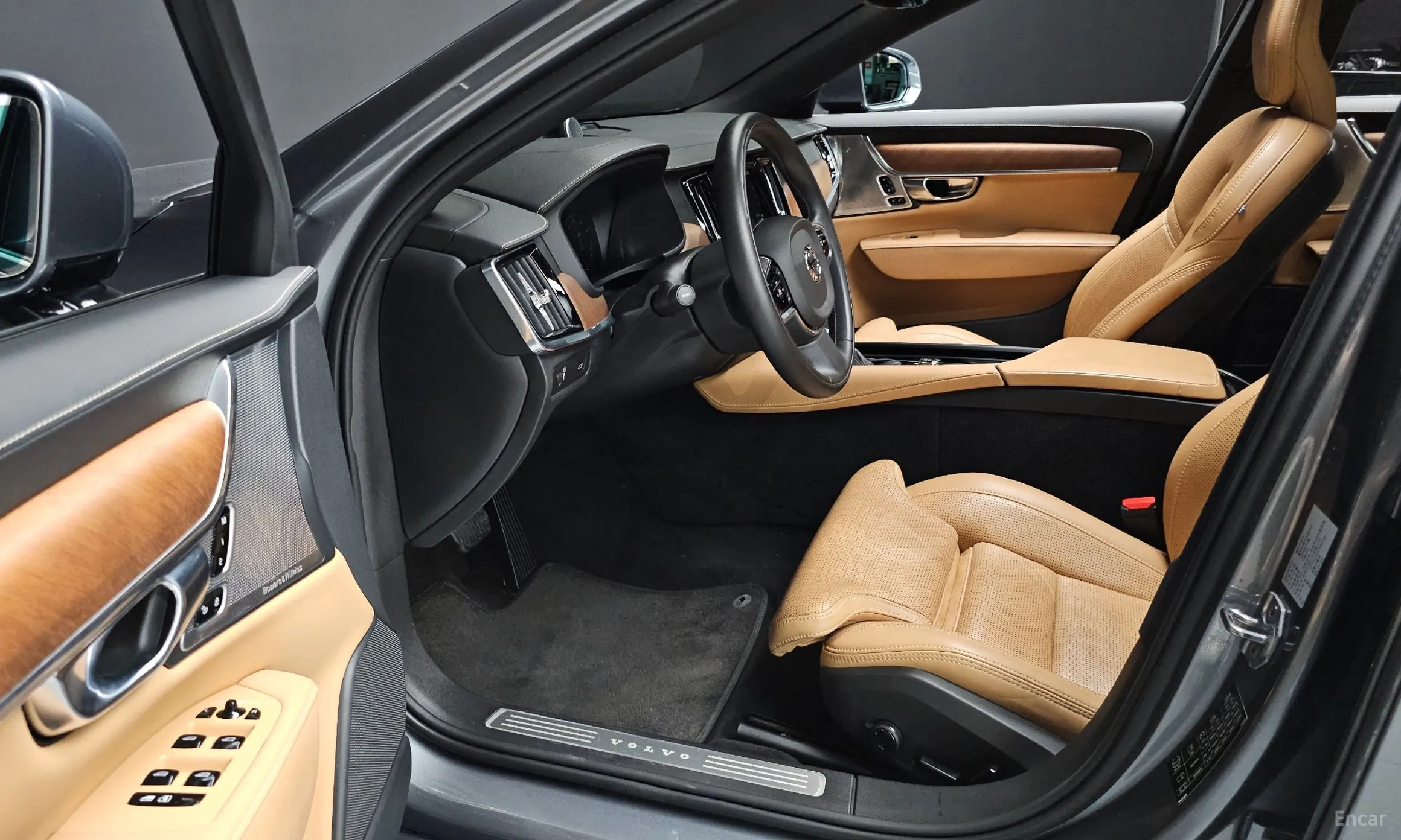 Volvo S90 превью 11
