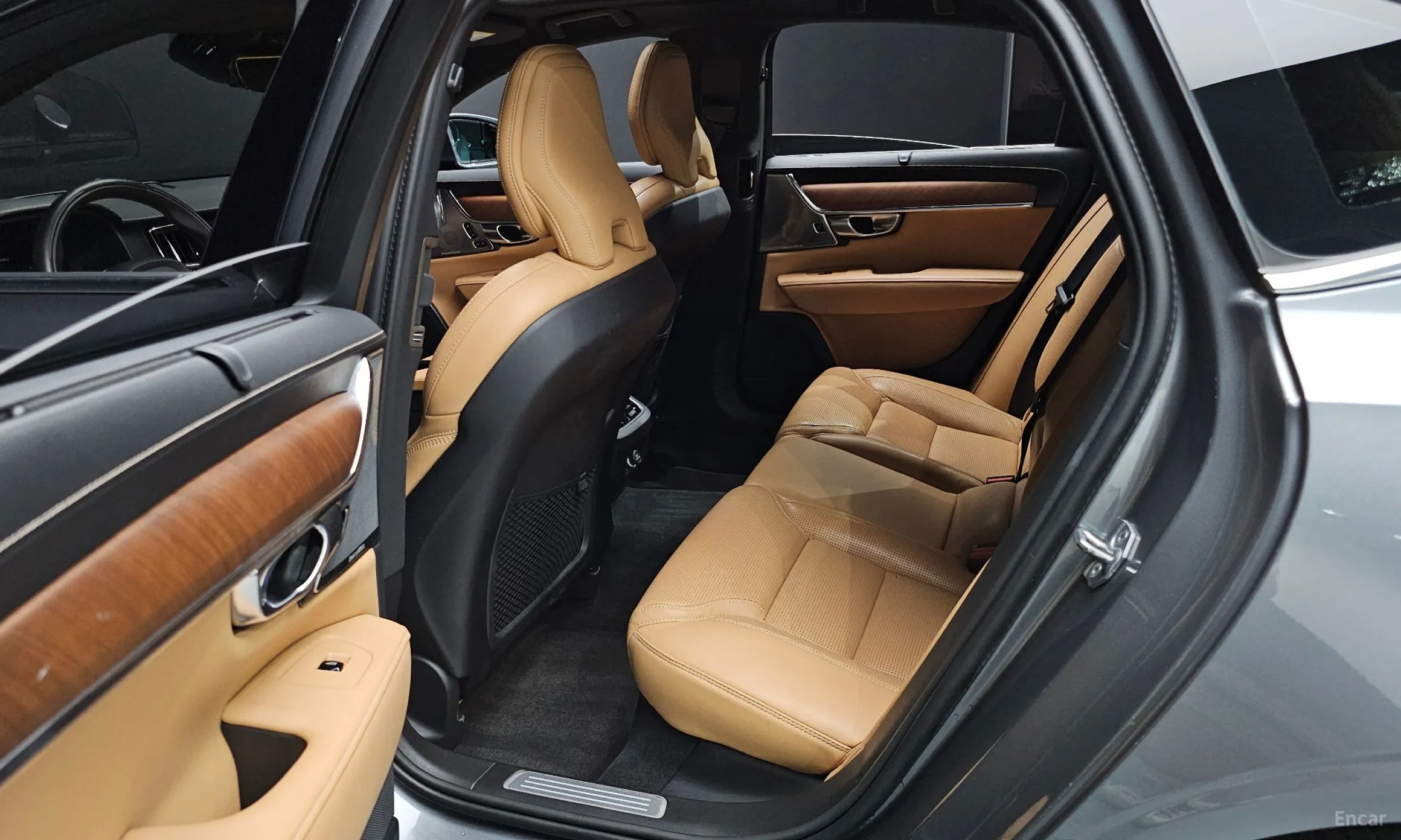 Volvo S90 превью 12