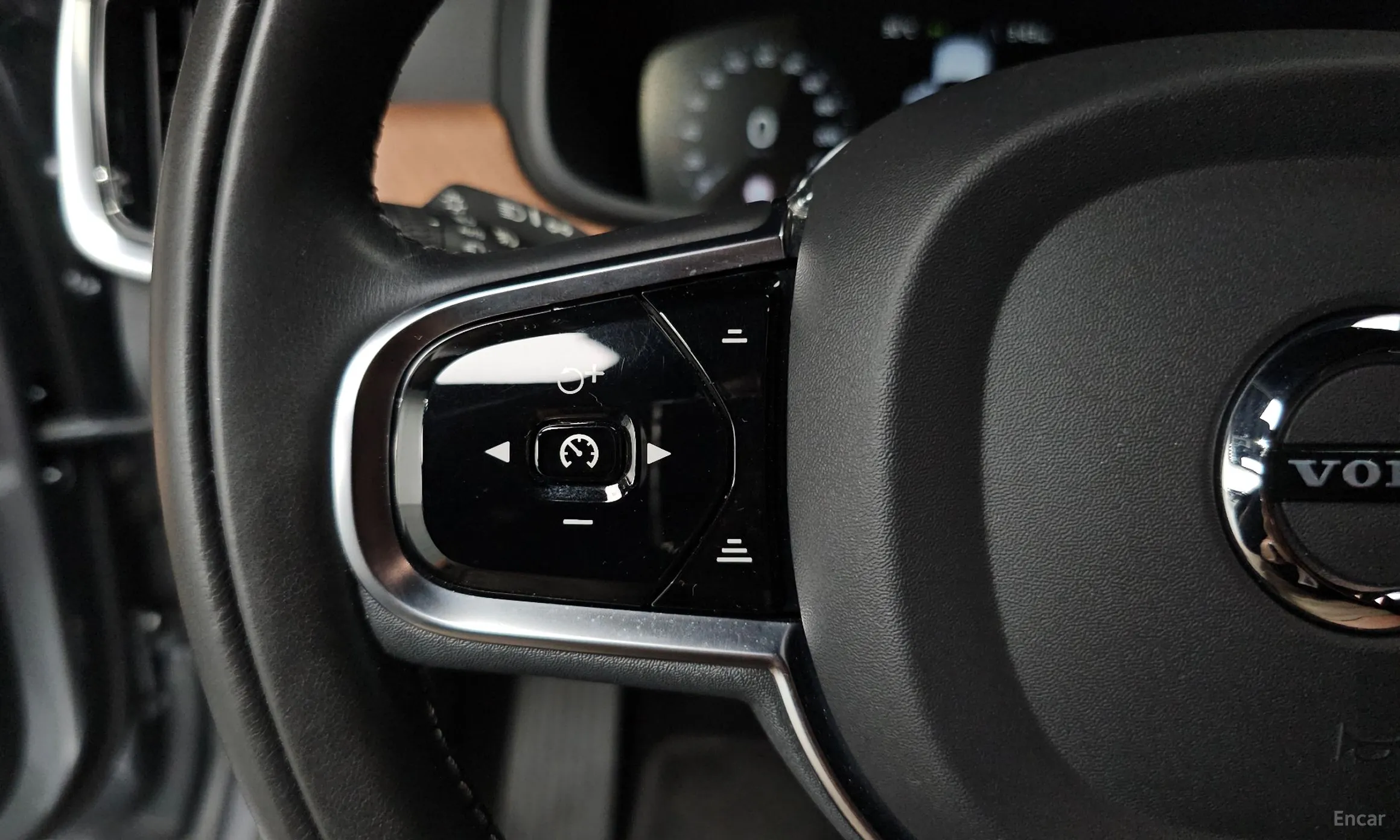 Volvo S90 превью 18