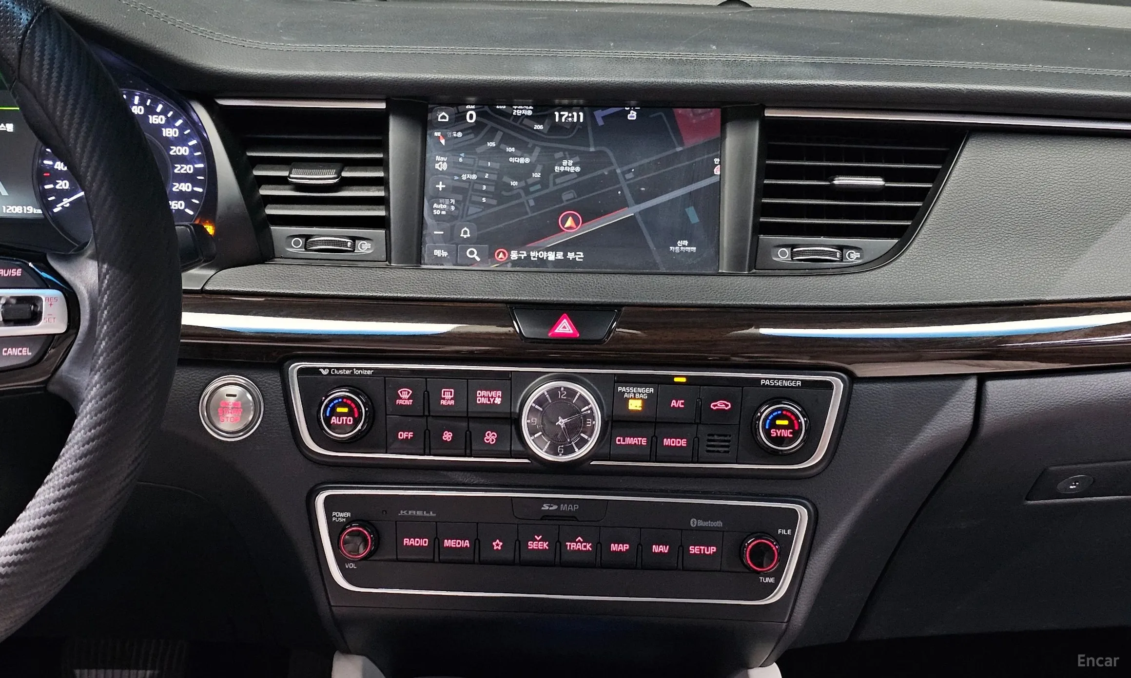 Kia K7 Hybrid превью 14