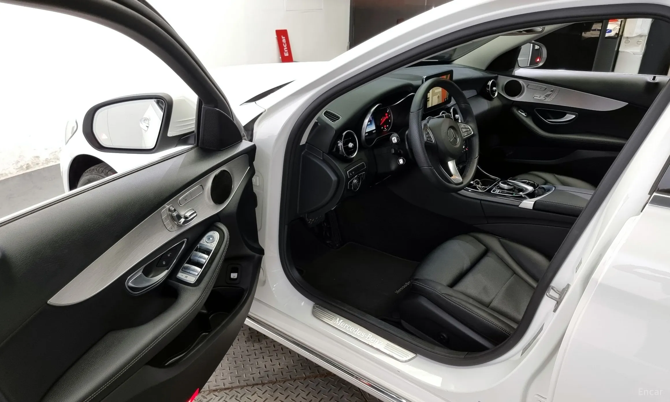Mercedes Benz C-Class W205 превью 10