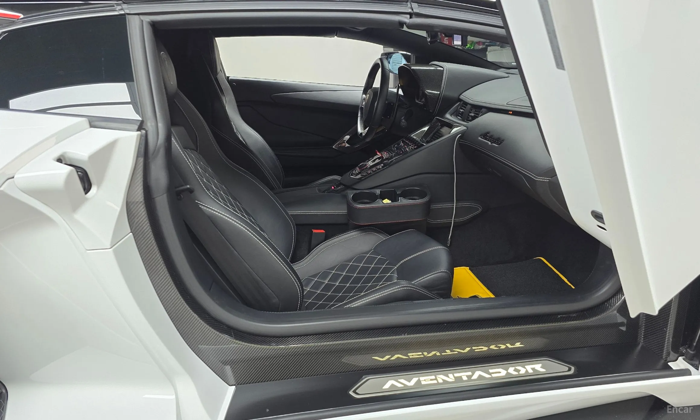 Lamborghini Aventador превью 11