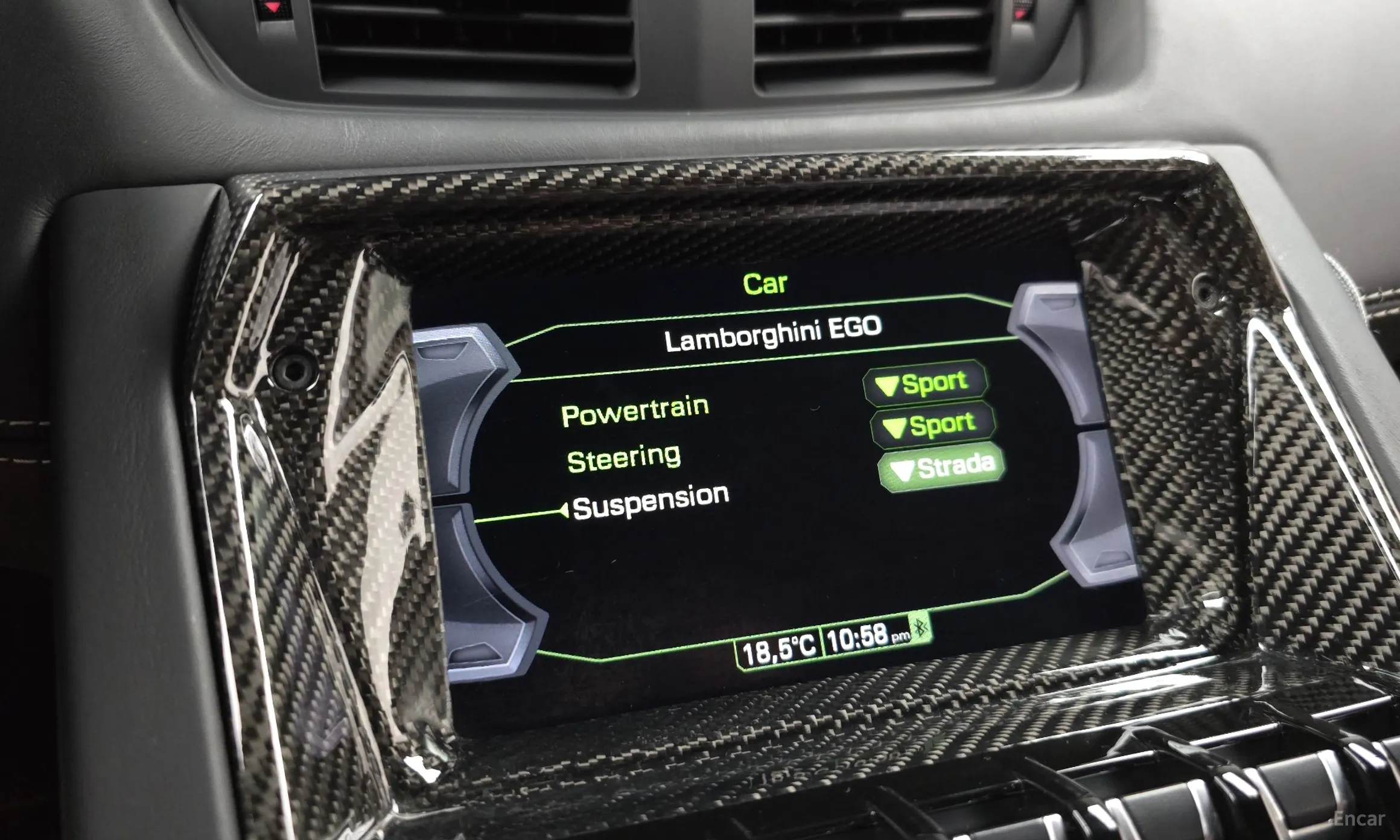Lamborghini Aventador превью 16