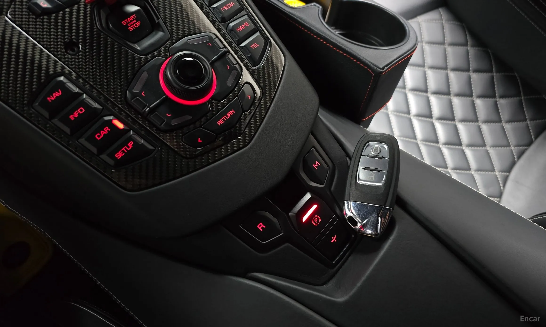 Lamborghini Aventador превью 9