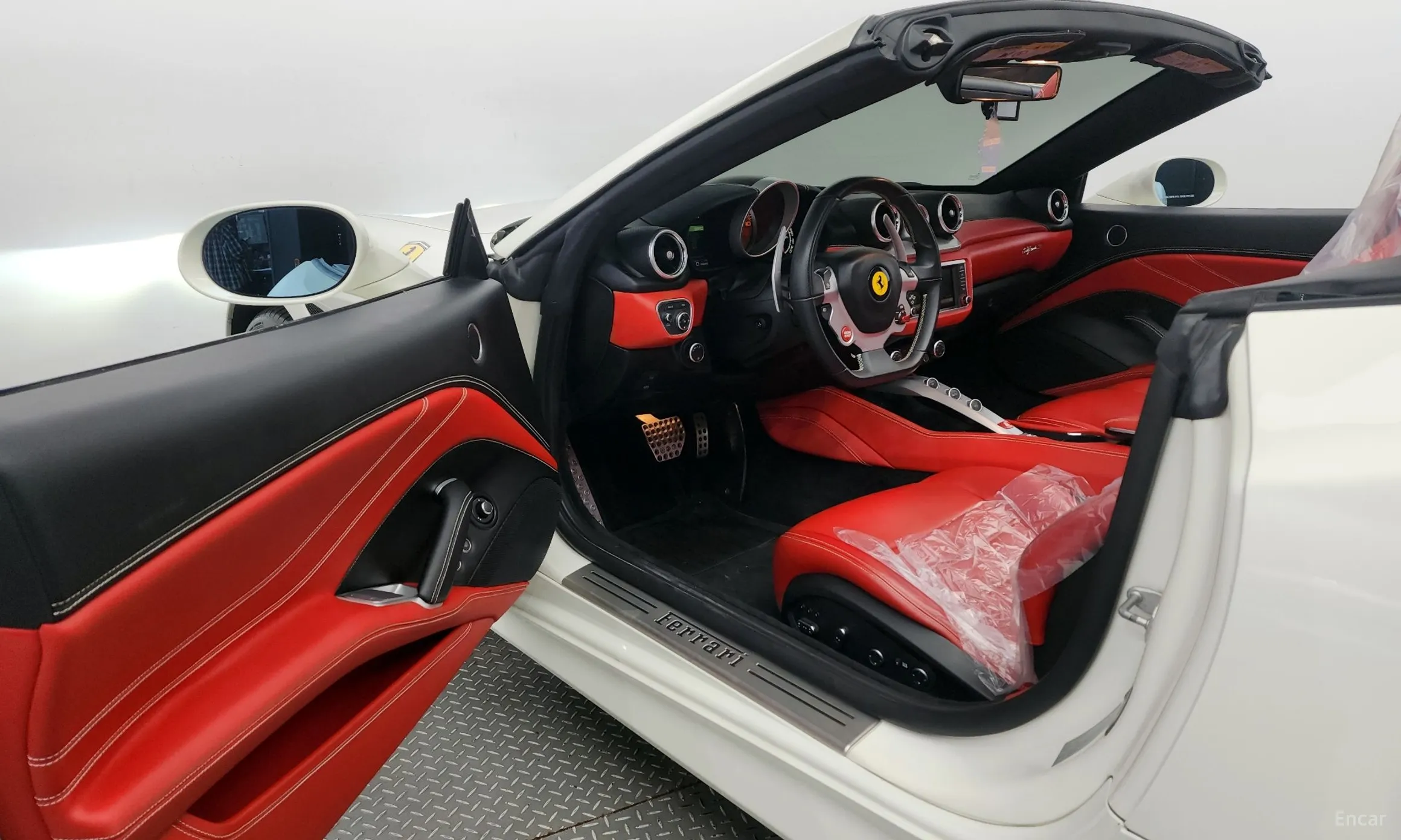 Ferrari California превью 10