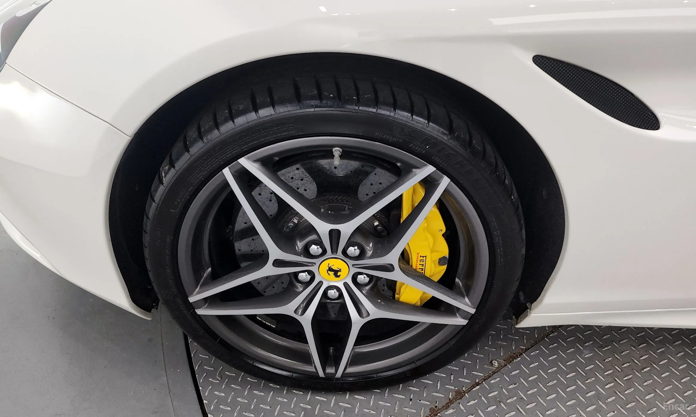 Ferrari California превью 5