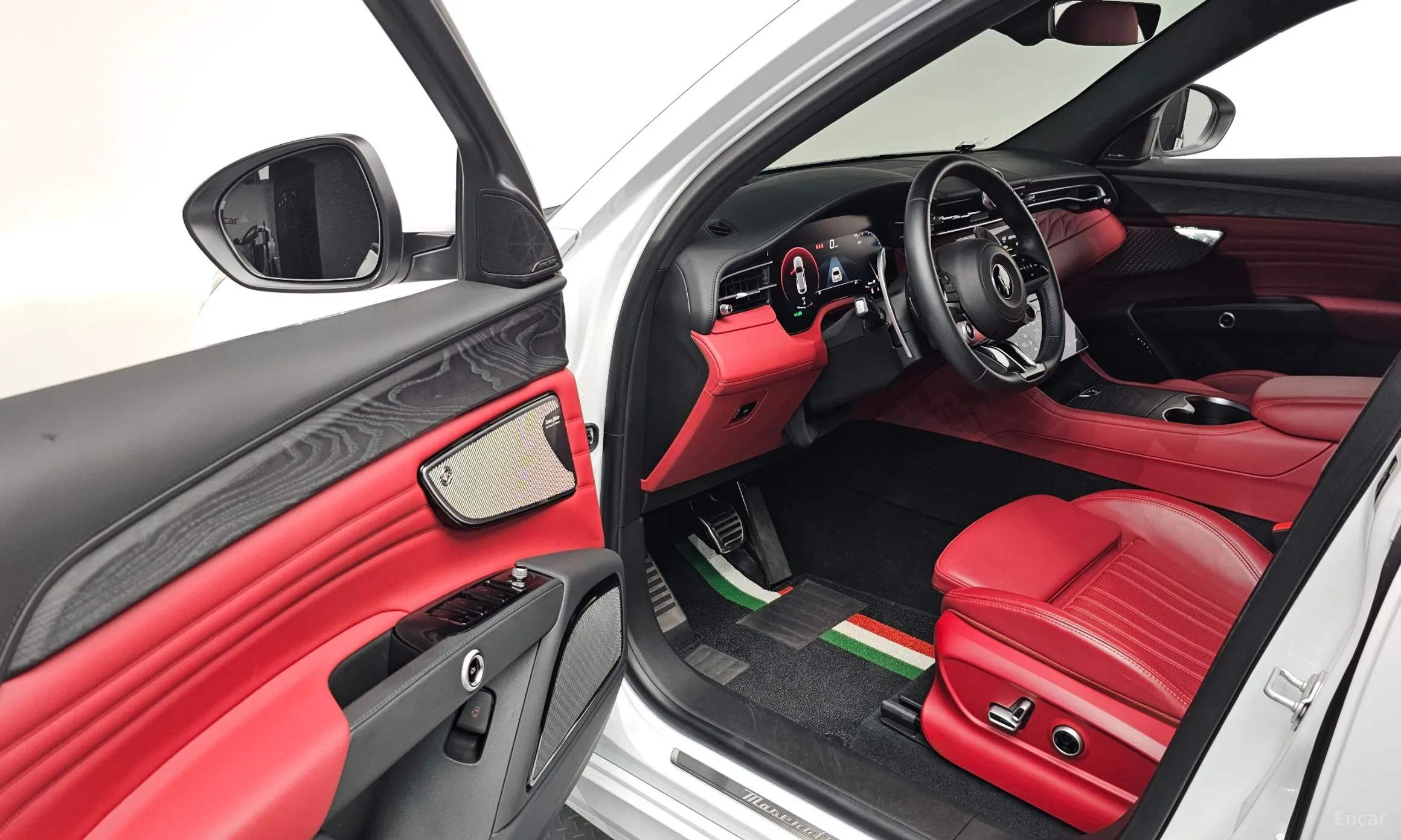 Maserati Grekale превью 11