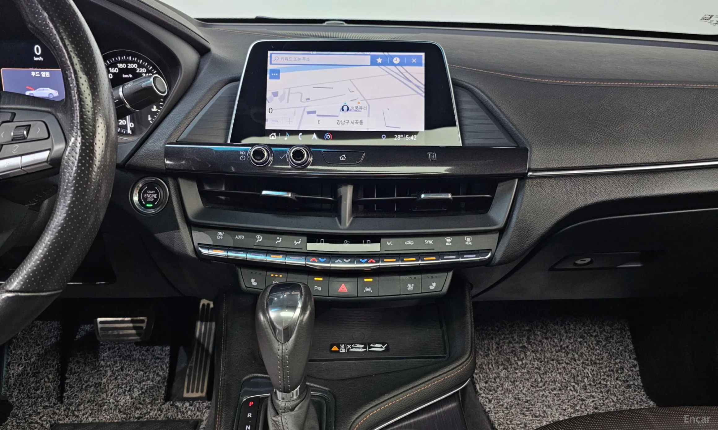 Cadillac CT4 превью 14