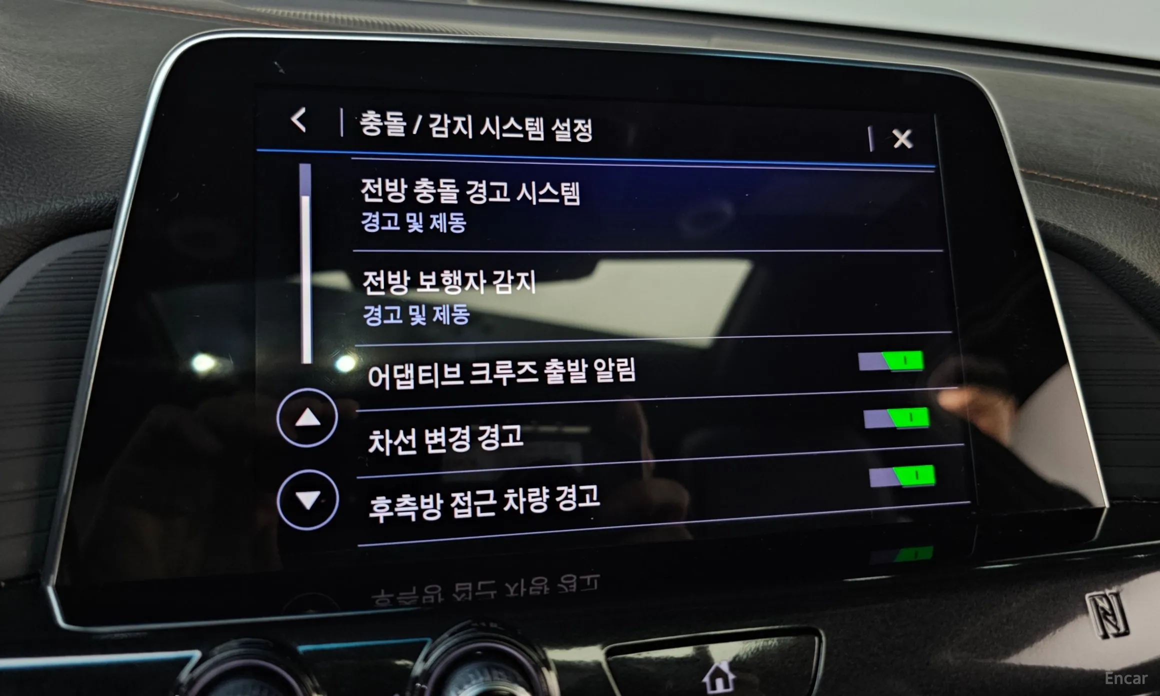 Cadillac CT4 превью 16
