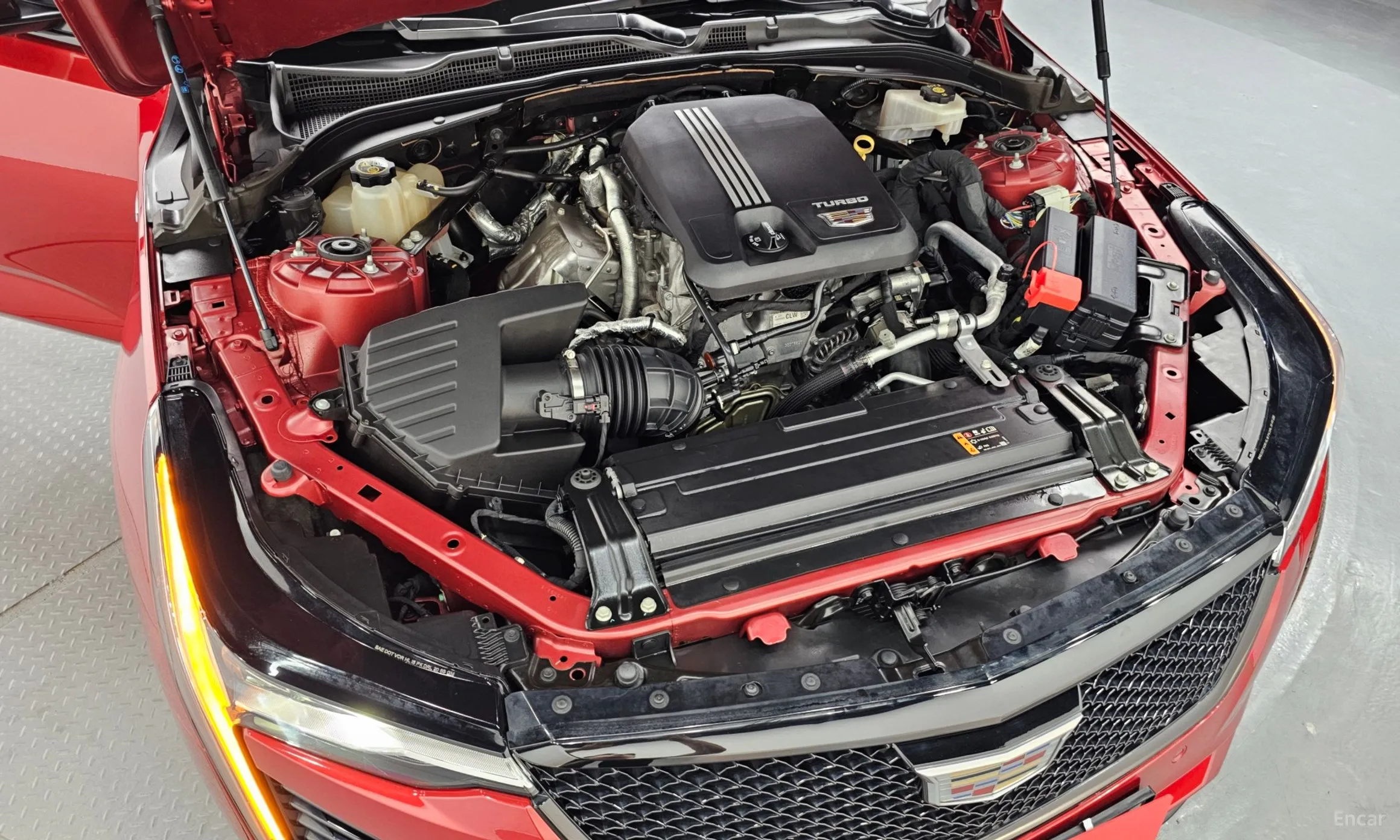 Cadillac CT4 превью 6