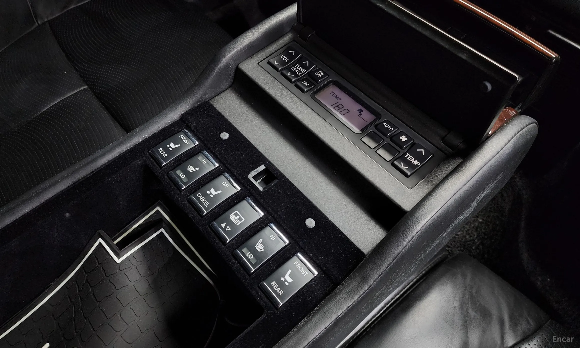 Infiniti M37 превью 19