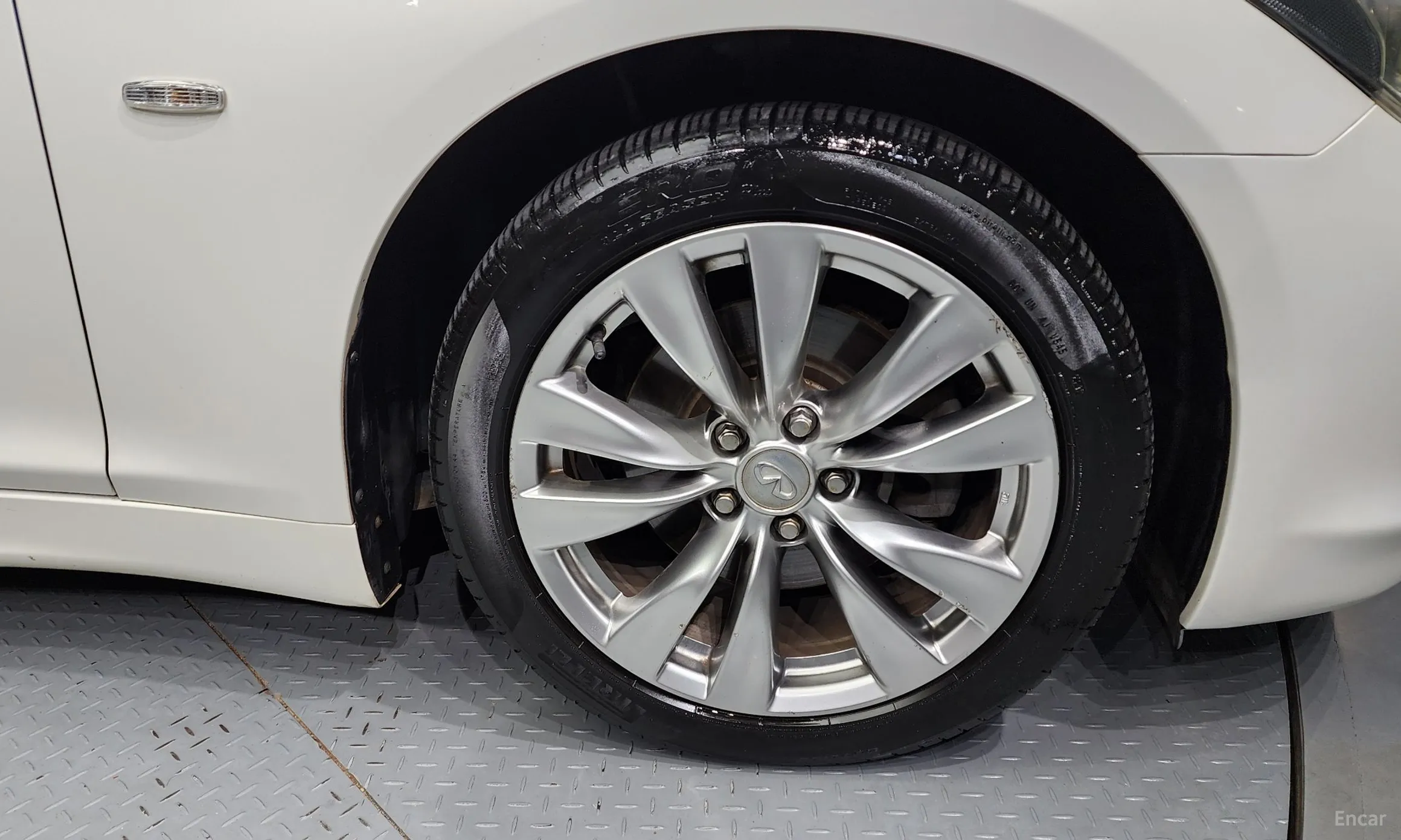 Infiniti M37 превью 5