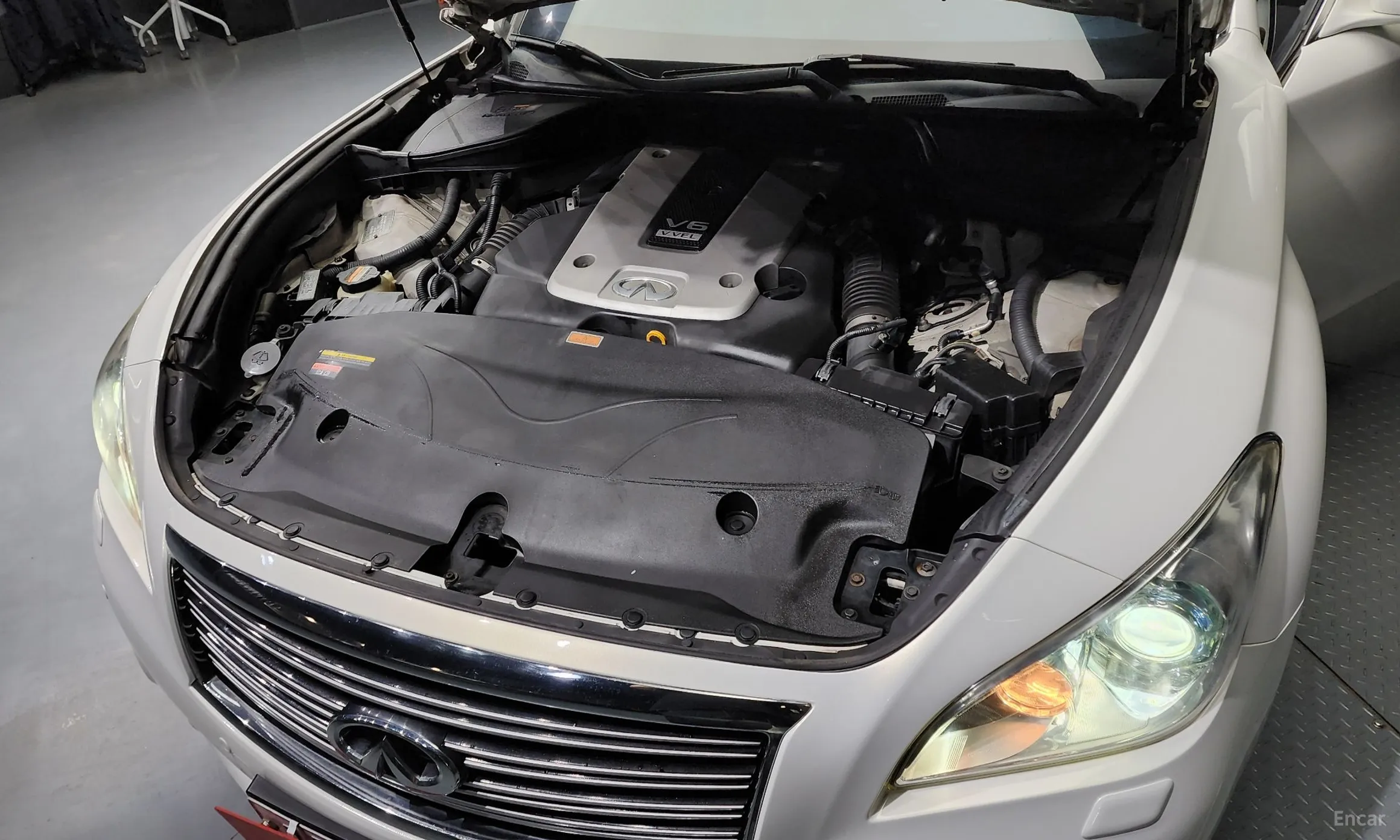 Infiniti M37 превью 6