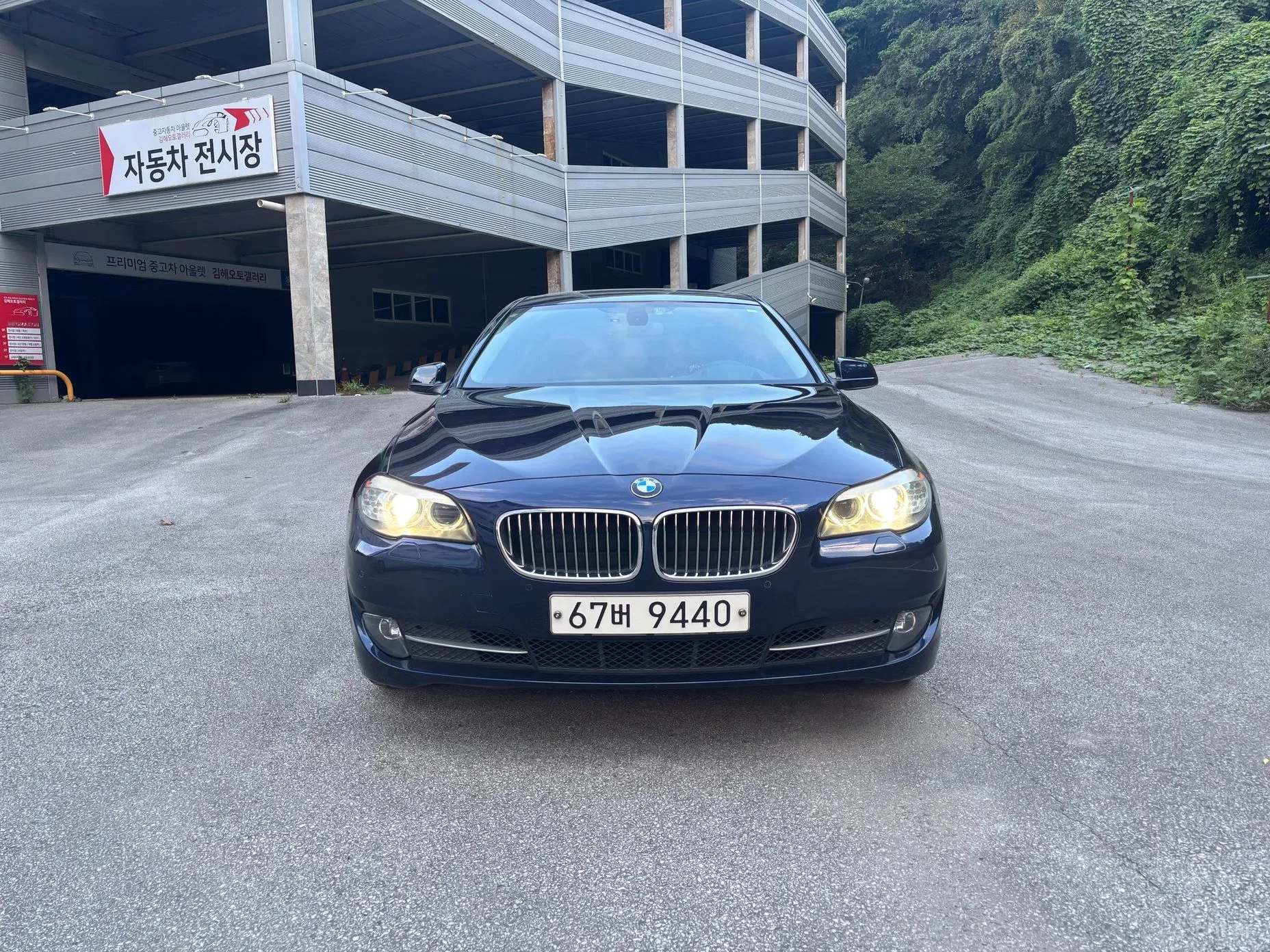 BMW 5 Series (F10) превью 3