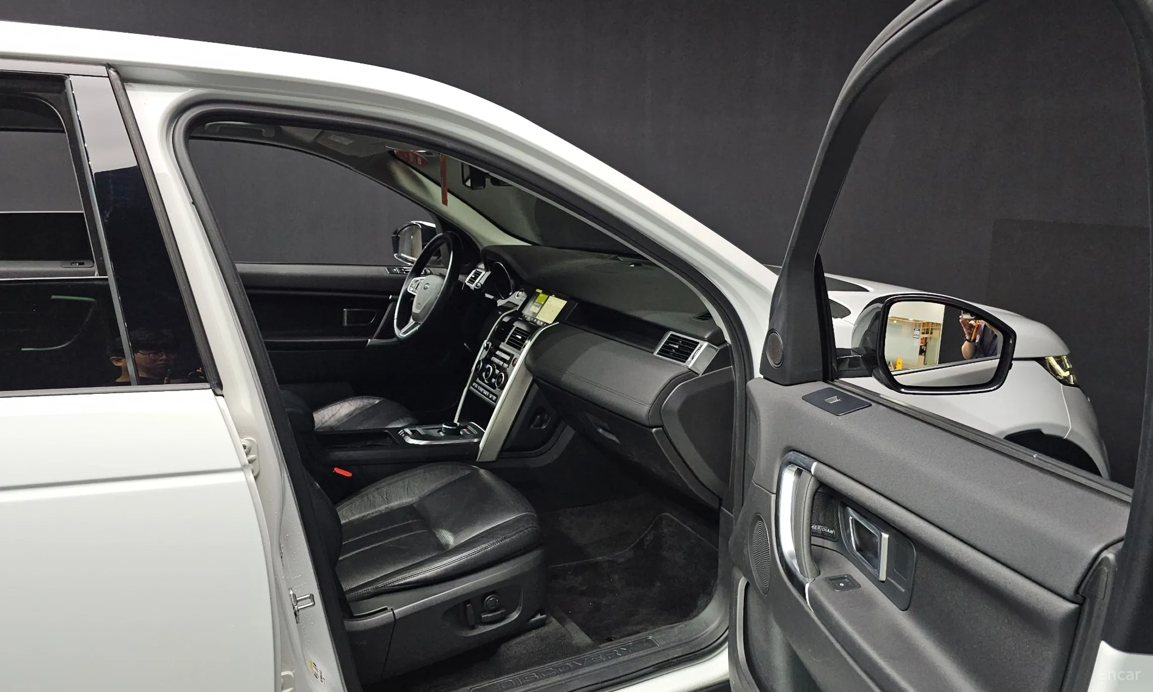 Land Rover Discovery Sports превью 10