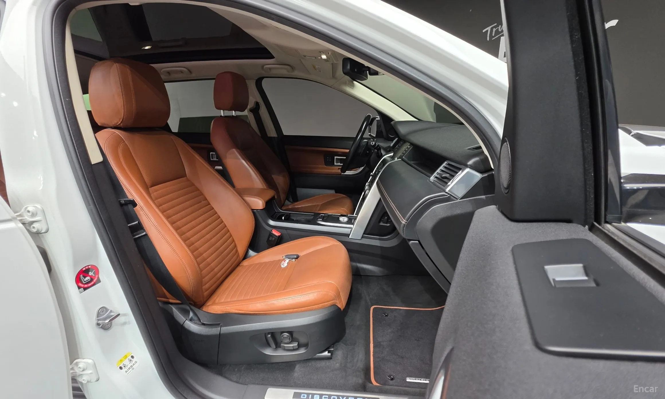 Land Rover Discovery Sports превью 10