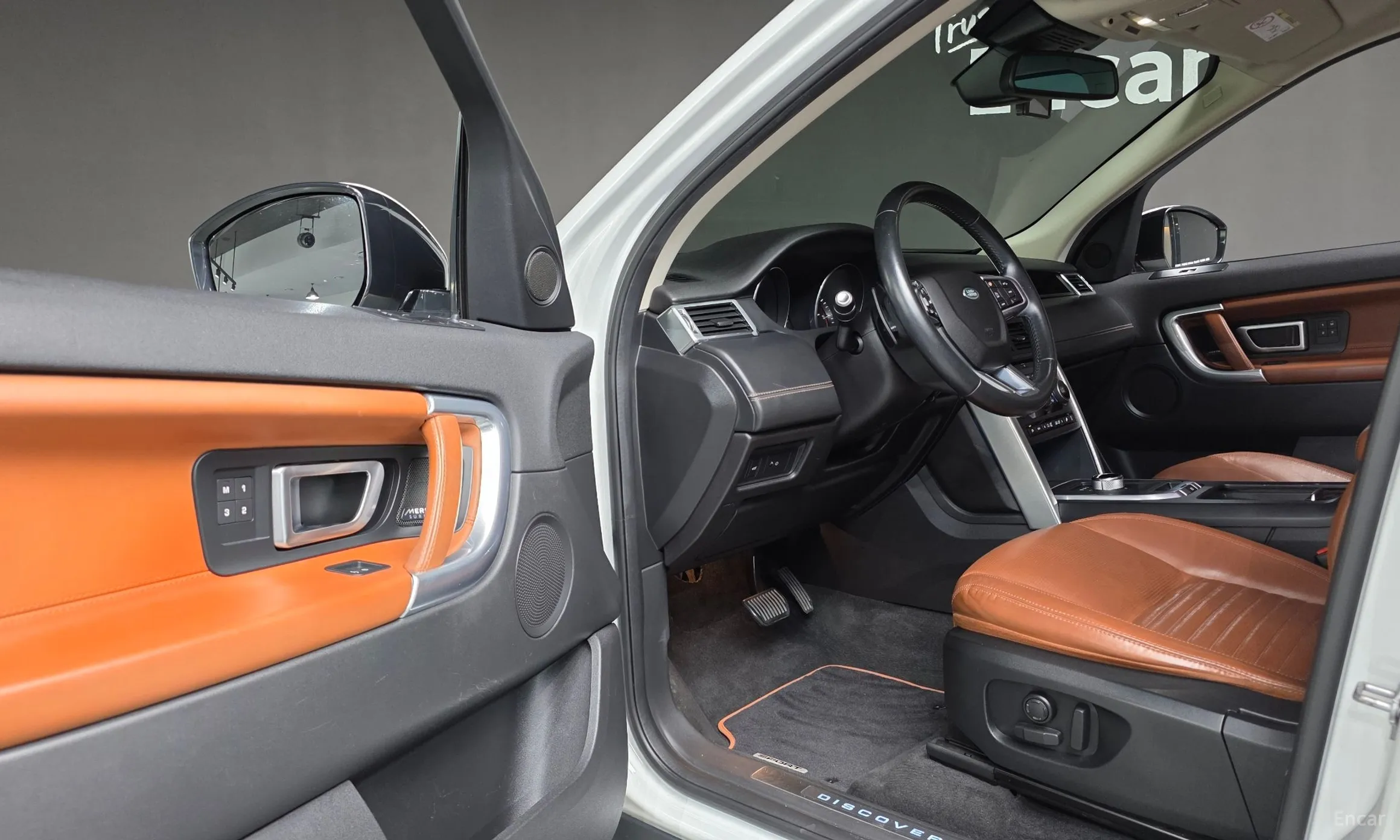 Land Rover Discovery Sports превью 12