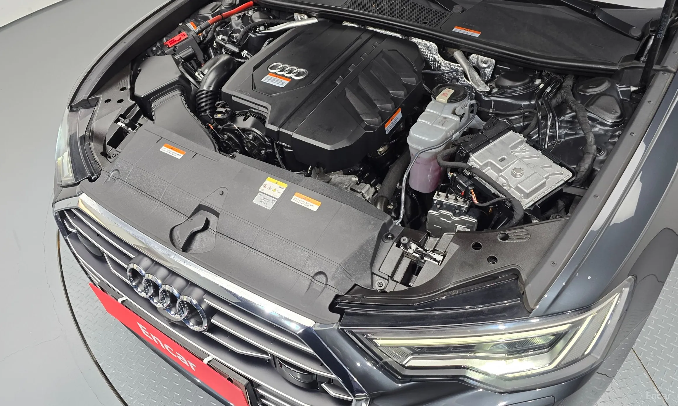 Audi A6 (C8) превью 6