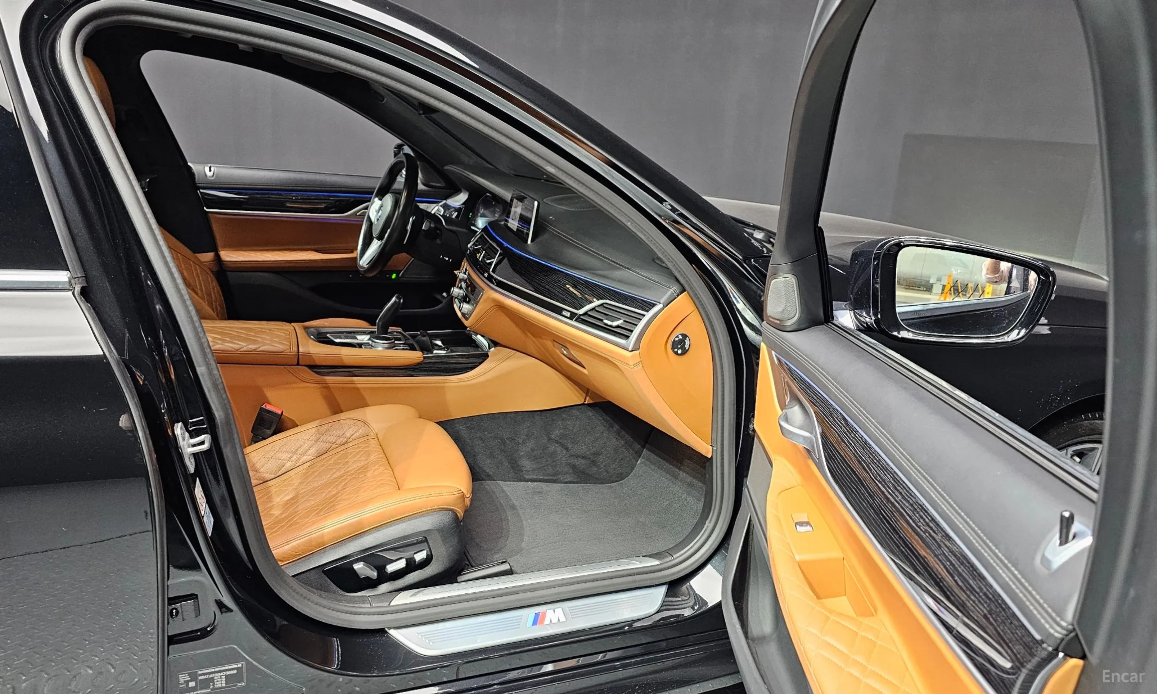 BMW 7 Series (G11) превью 10