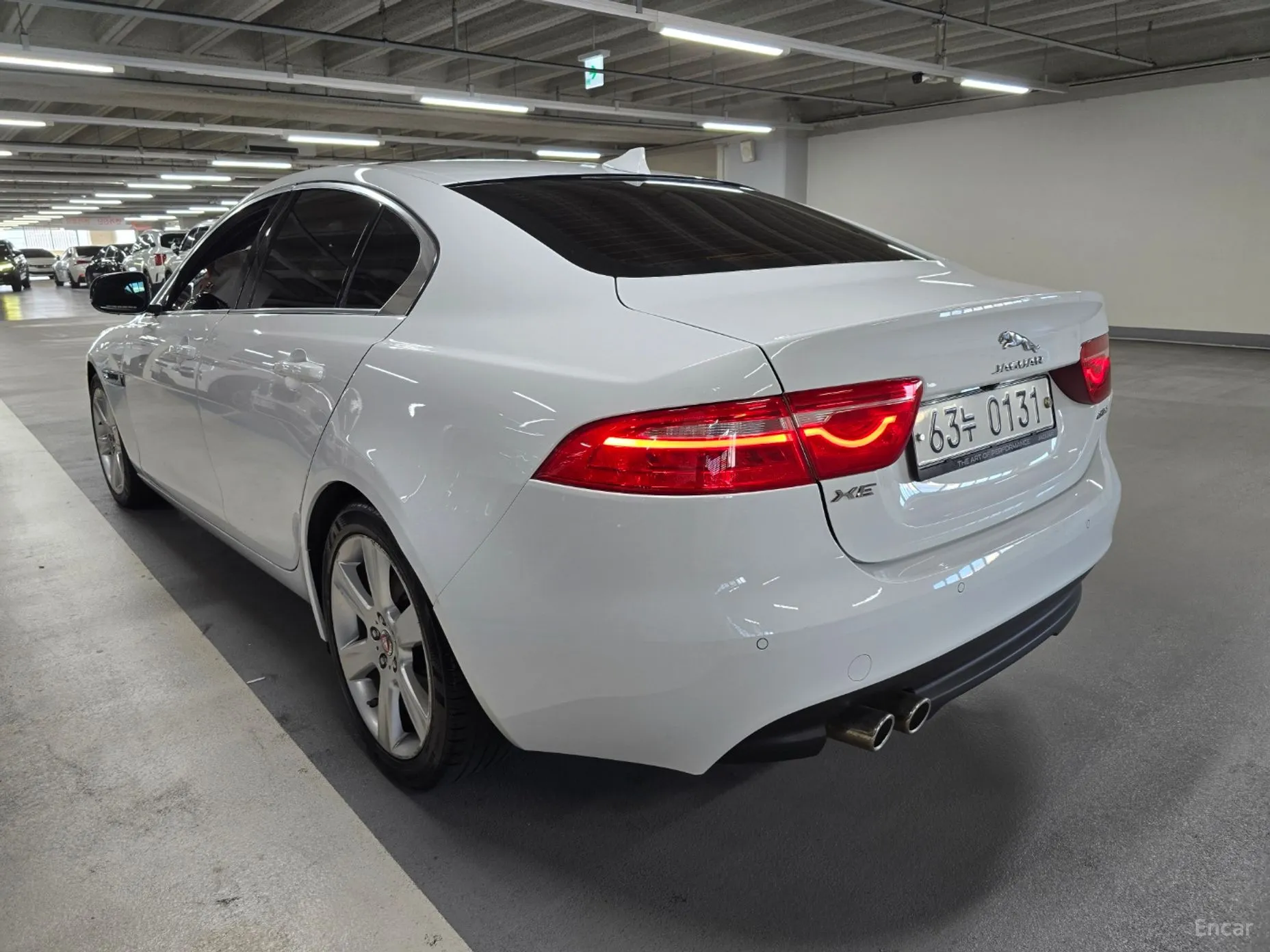 Jaguar XE
