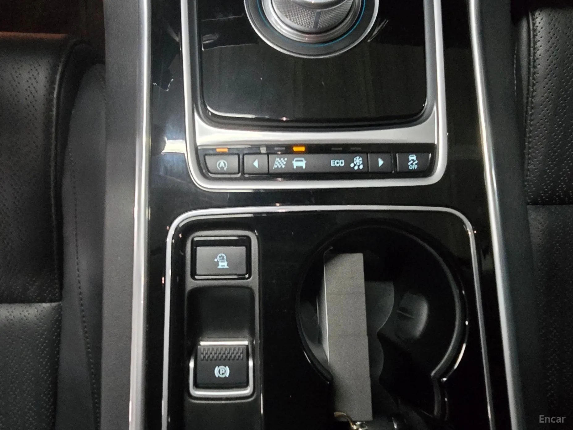 Jaguar XE превью 9