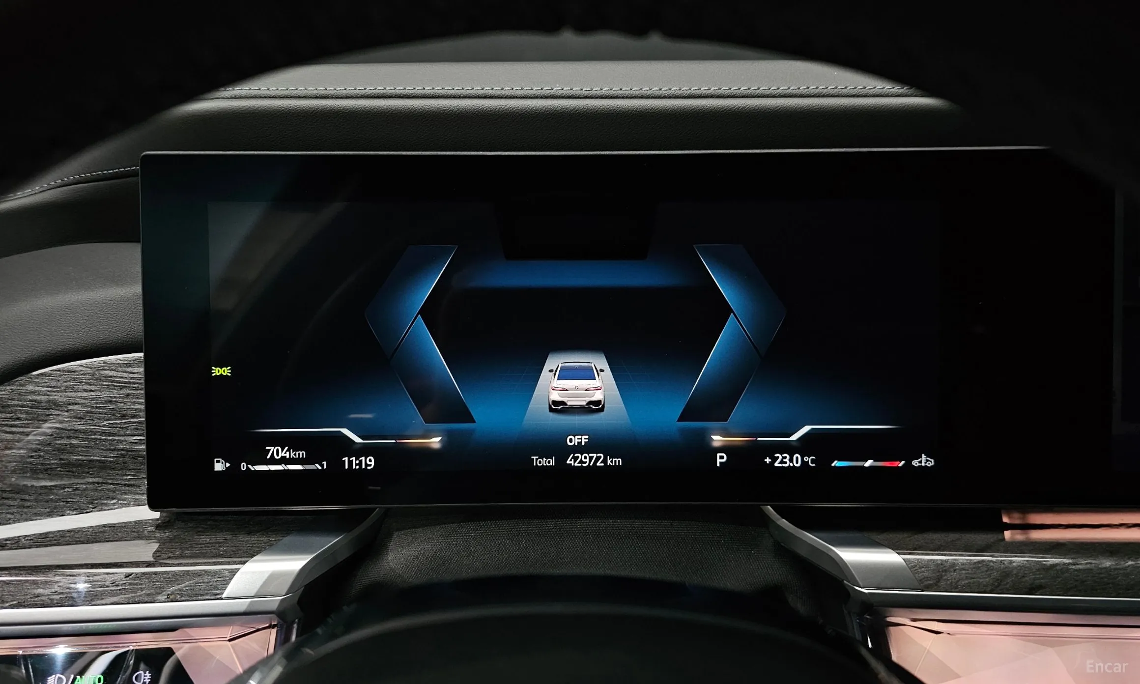 BMW 7 Series (G70) превью 8