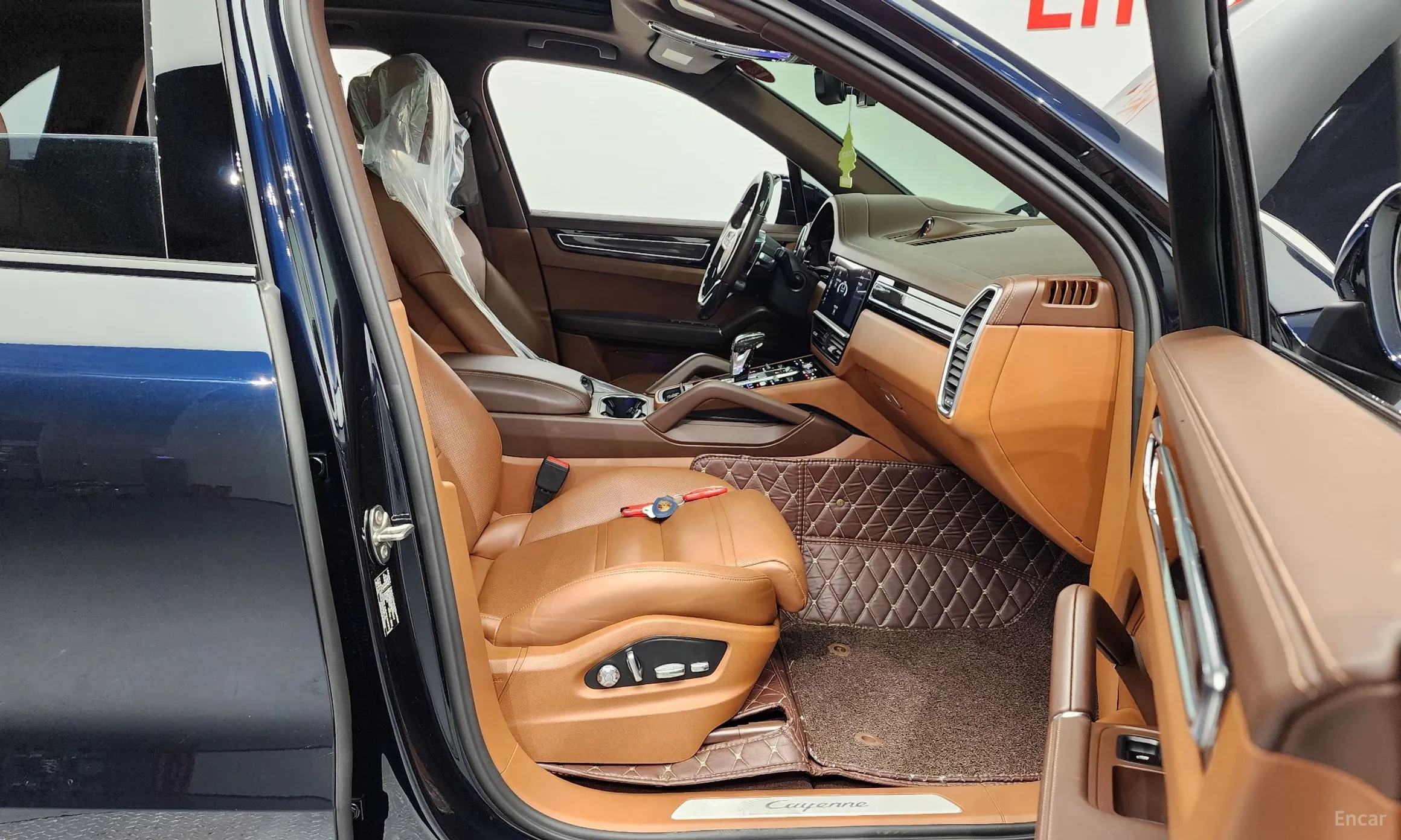 Porsche Cayenne (PO536) превью 11