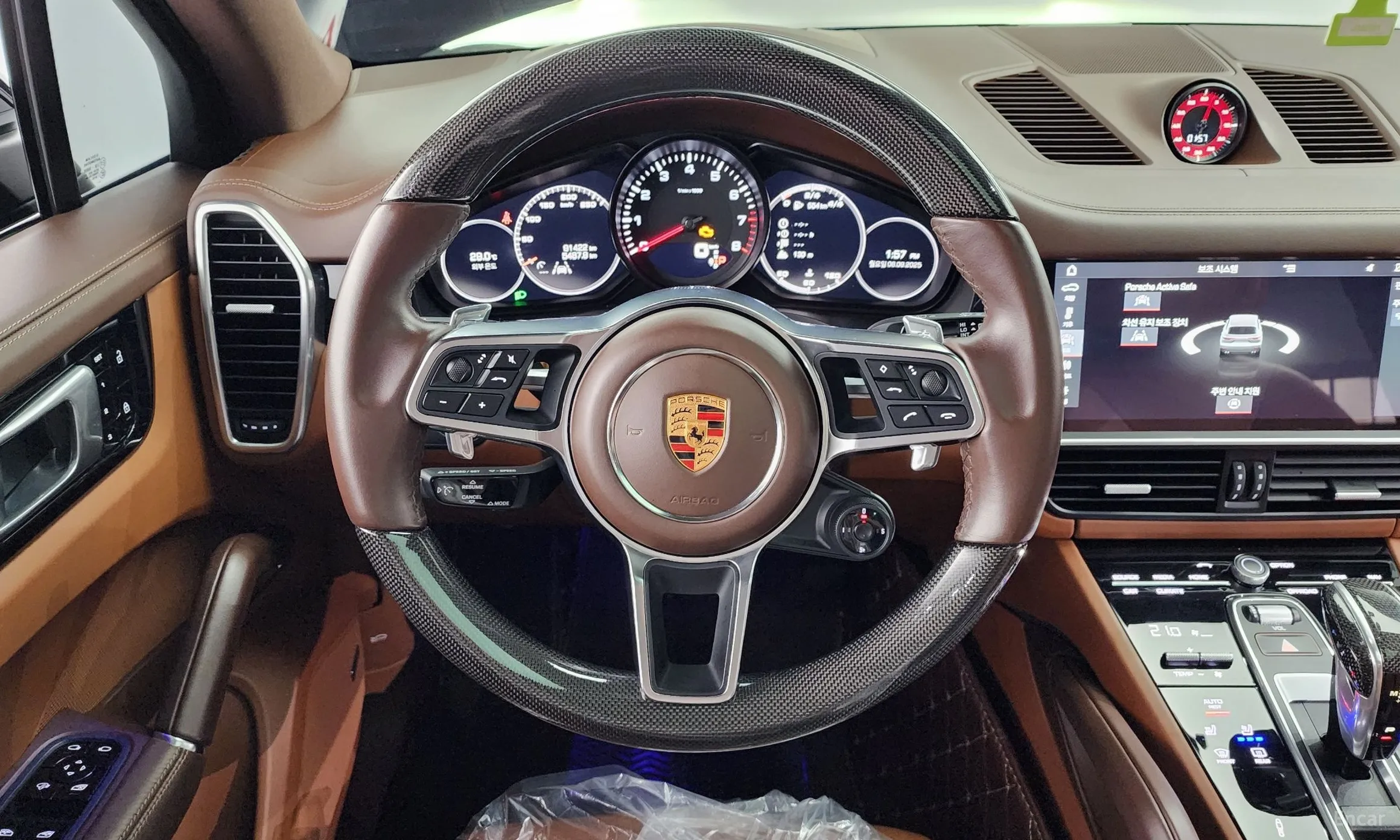 Porsche Cayenne (PO536) превью 13